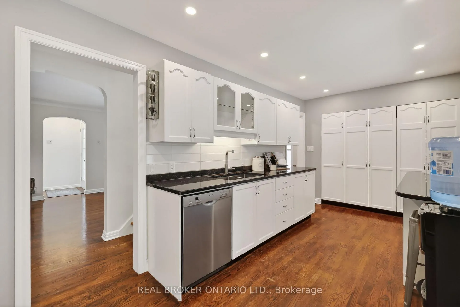 Photo 5 of 1572 Dorion Avenue, Ottawa, Riverview Park — HOMEH