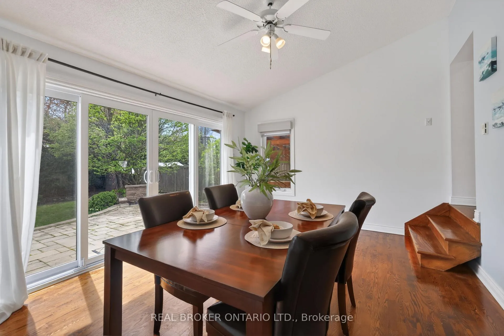 Photo 10 of 1572 Dorion Avenue, Ottawa, Riverview Park — HOMEH