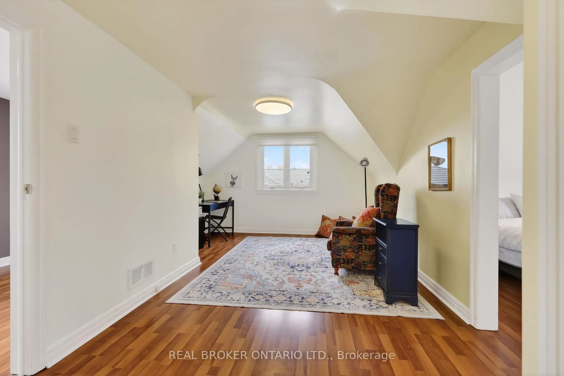 Photo 16 of 1572 Dorion Avenue, Ottawa, Riverview Park — HOMEH