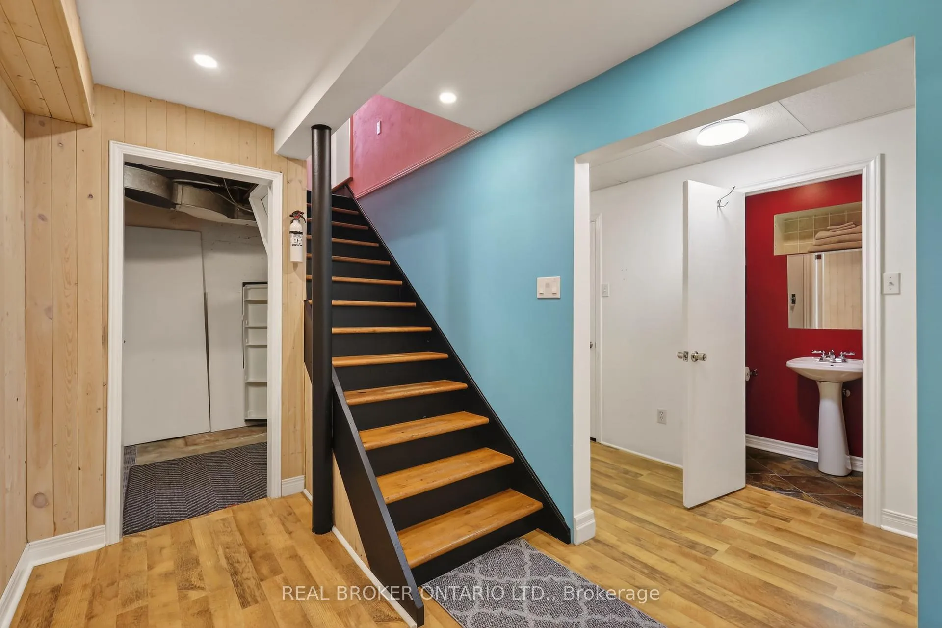 Photo 20 of 1572 Dorion Avenue, Ottawa, Riverview Park — HOMEH