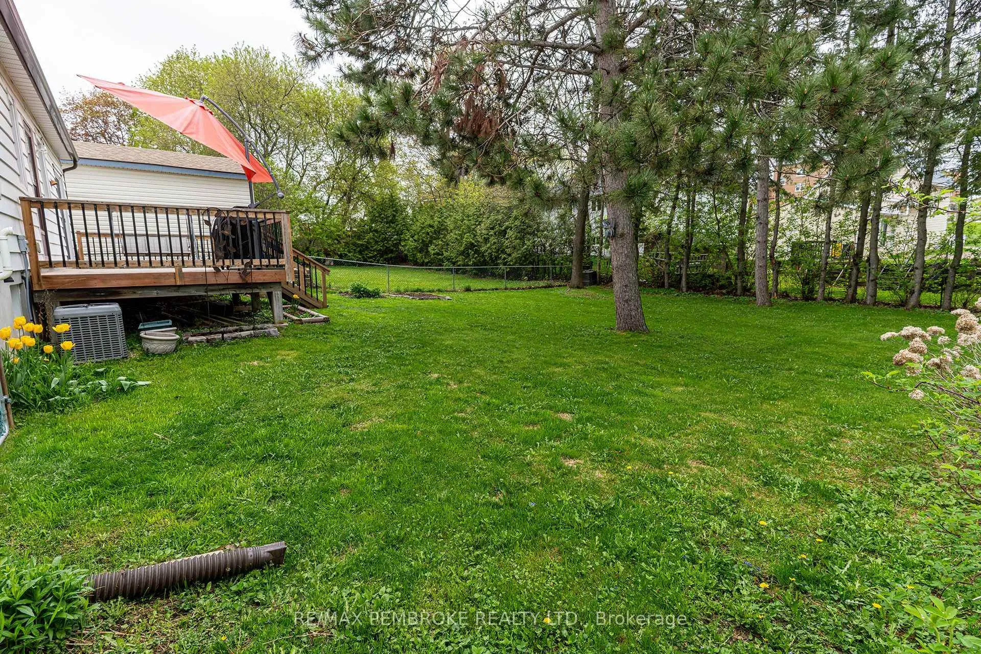 Photo 8 of 144 Morris Street, Pembroke — HOMEH