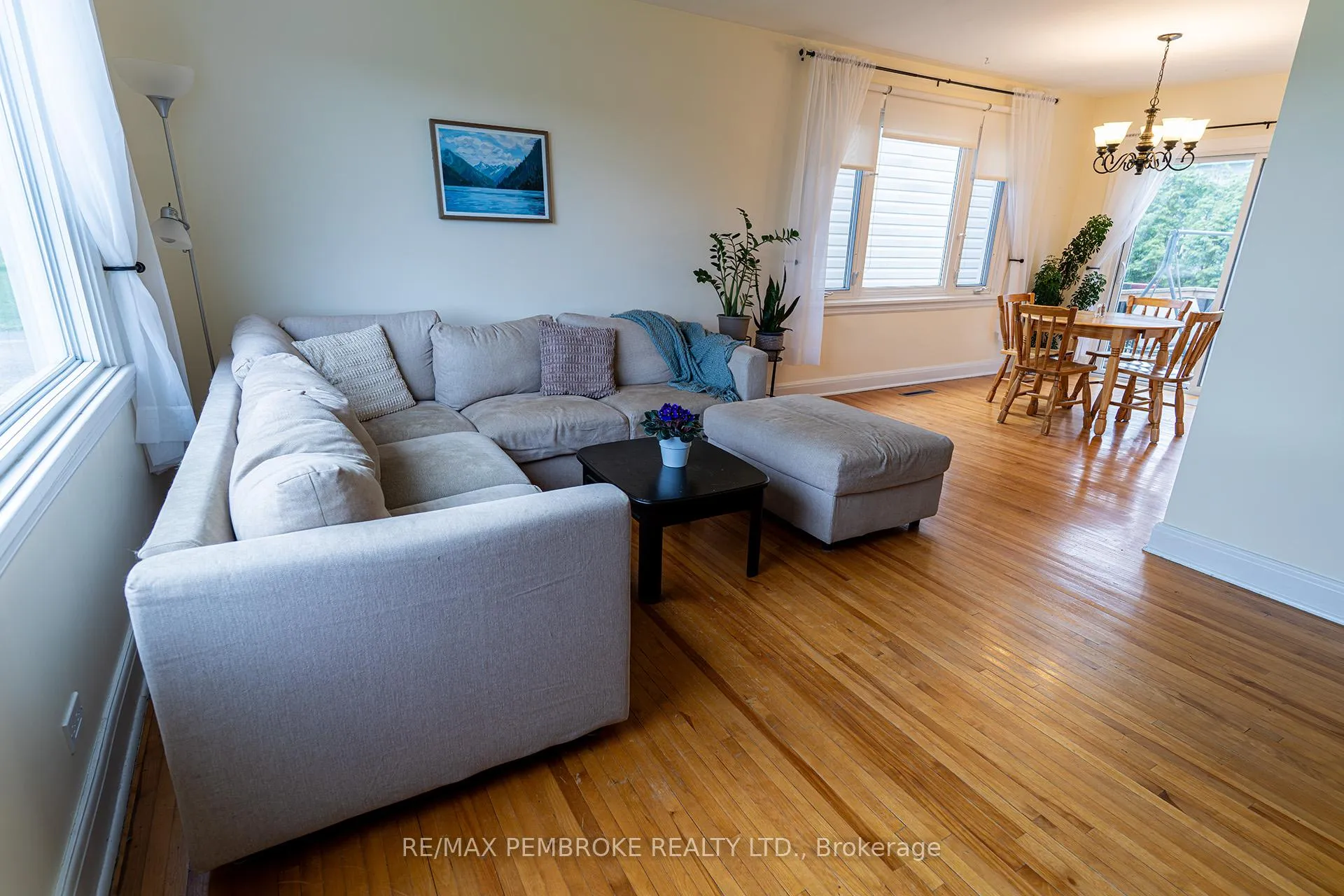 Photo 11 of 144 Morris Street, Pembroke — HOMEH