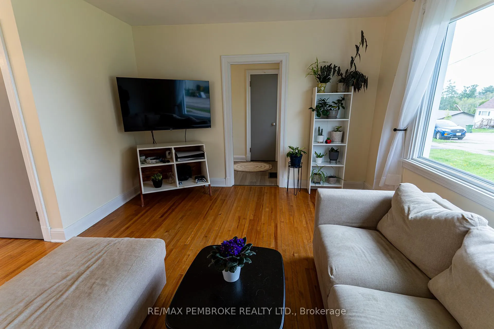 Photo 12 of 144 Morris Street, Pembroke — HOMEH
