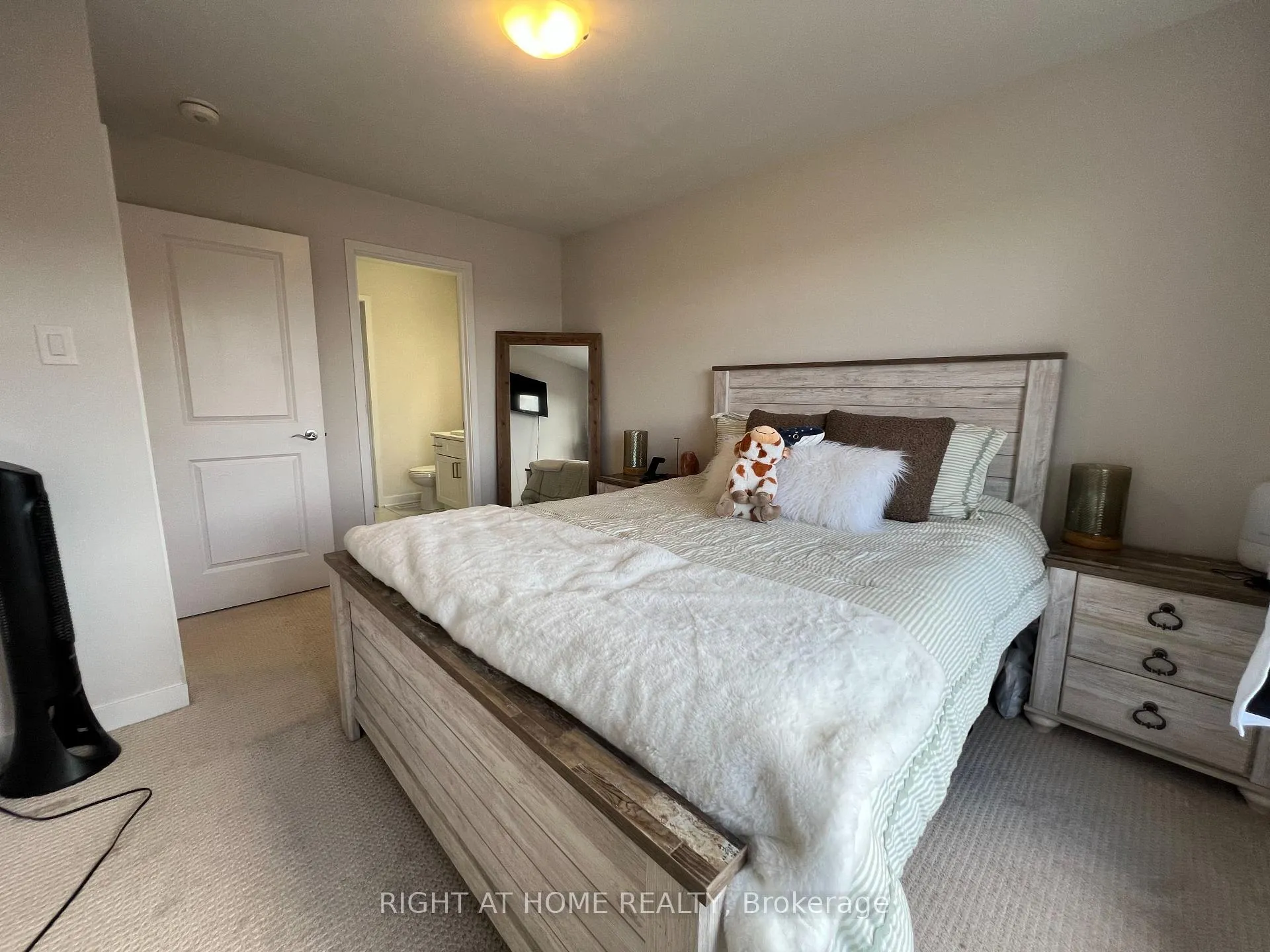 Photo 12 of 102 Visor Pvt, Ottawa, Kanata - Emerald Meadows/Trailwest — HOMEH