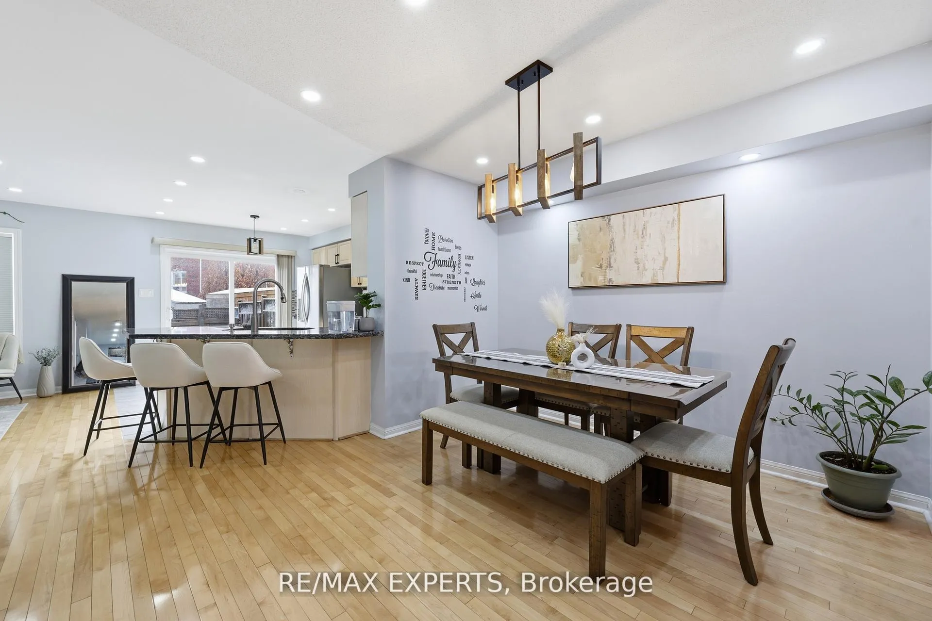 Photo 8 of 926 Thompson Road S, Milton, Coates — HOMEH