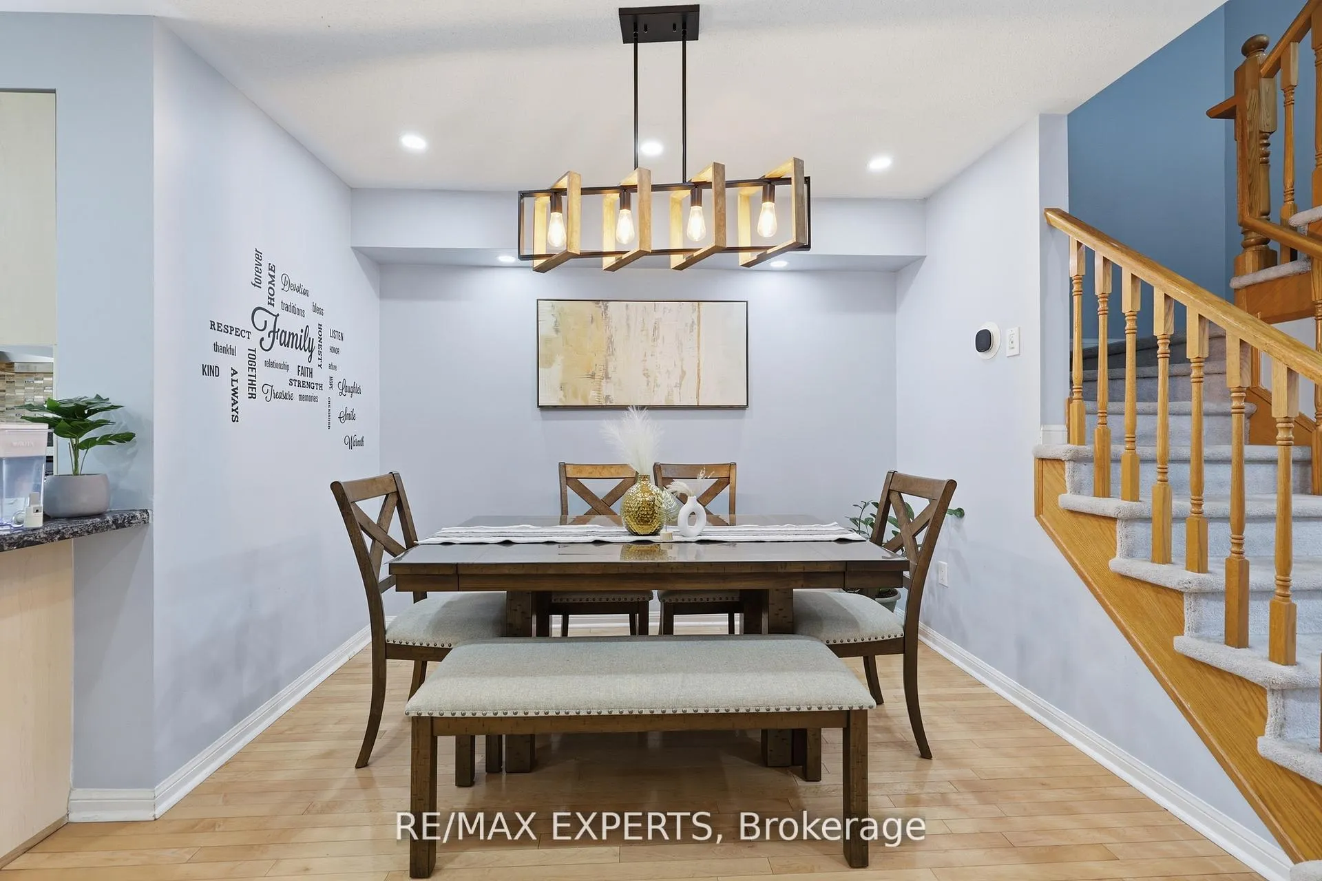 Photo 9 of 926 Thompson Road S, Milton, Coates — HOMEH