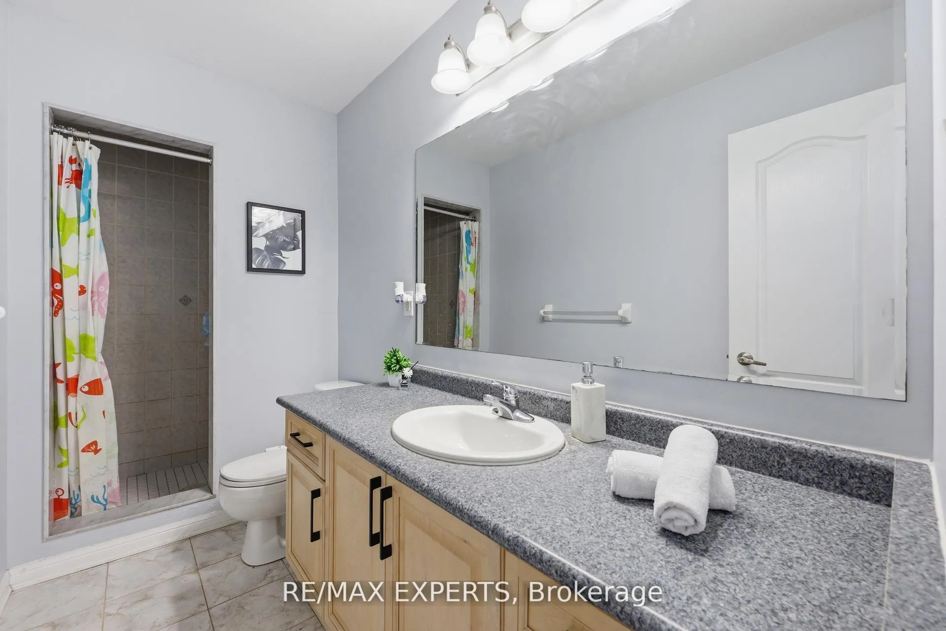 Photo 14 of 926 Thompson Road S, Milton, Coates — HOMEH