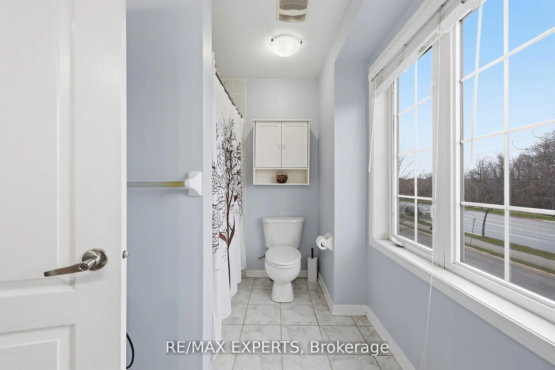 Photo 19 of 926 Thompson Road S, Milton, Coates — HOMEH