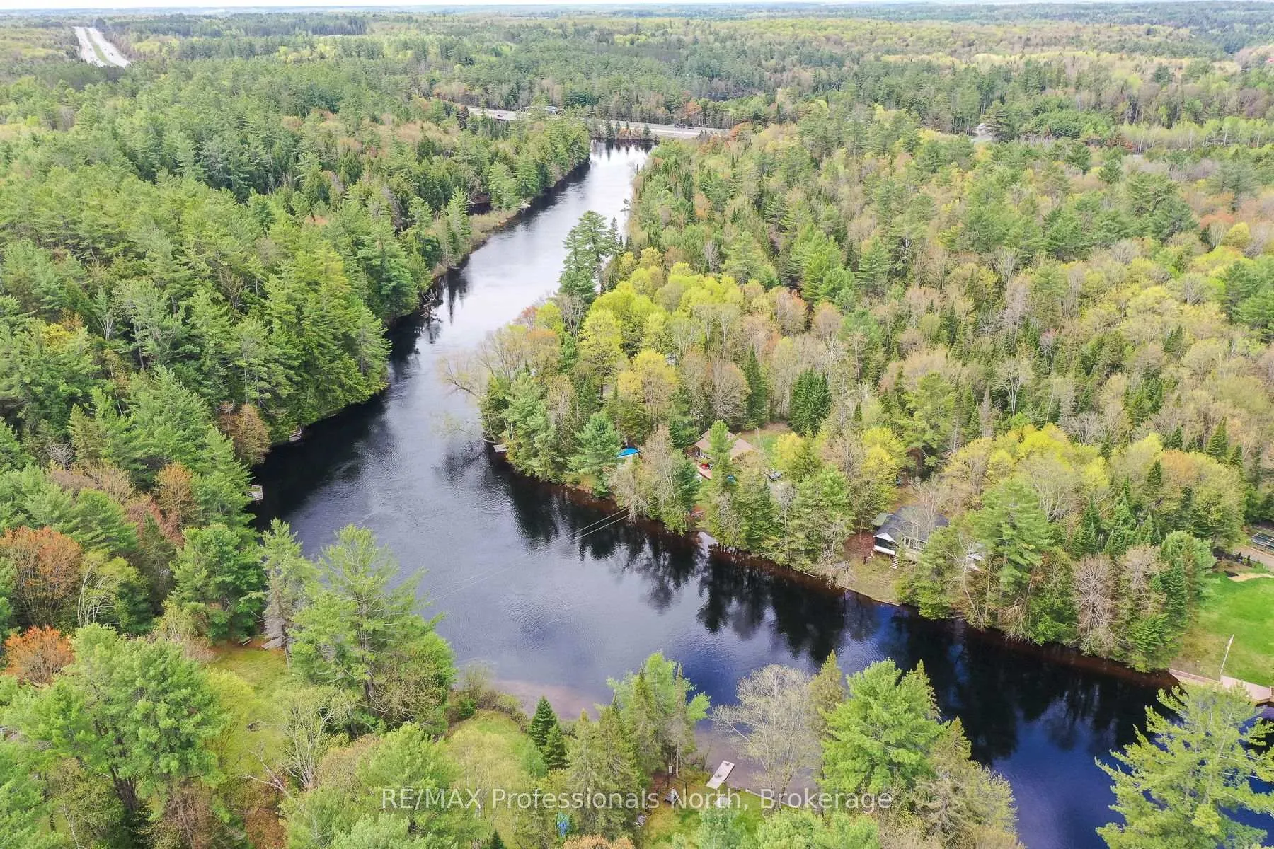 Photo 2 of 1011 Harmony Lane Private, Bracebridge, Macaulay — HOMEH