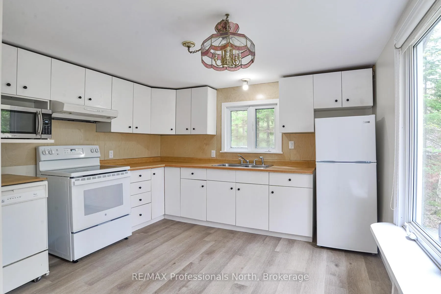 Photo 6 of 1011 Harmony Lane Private, Bracebridge, Macaulay — HOMEH