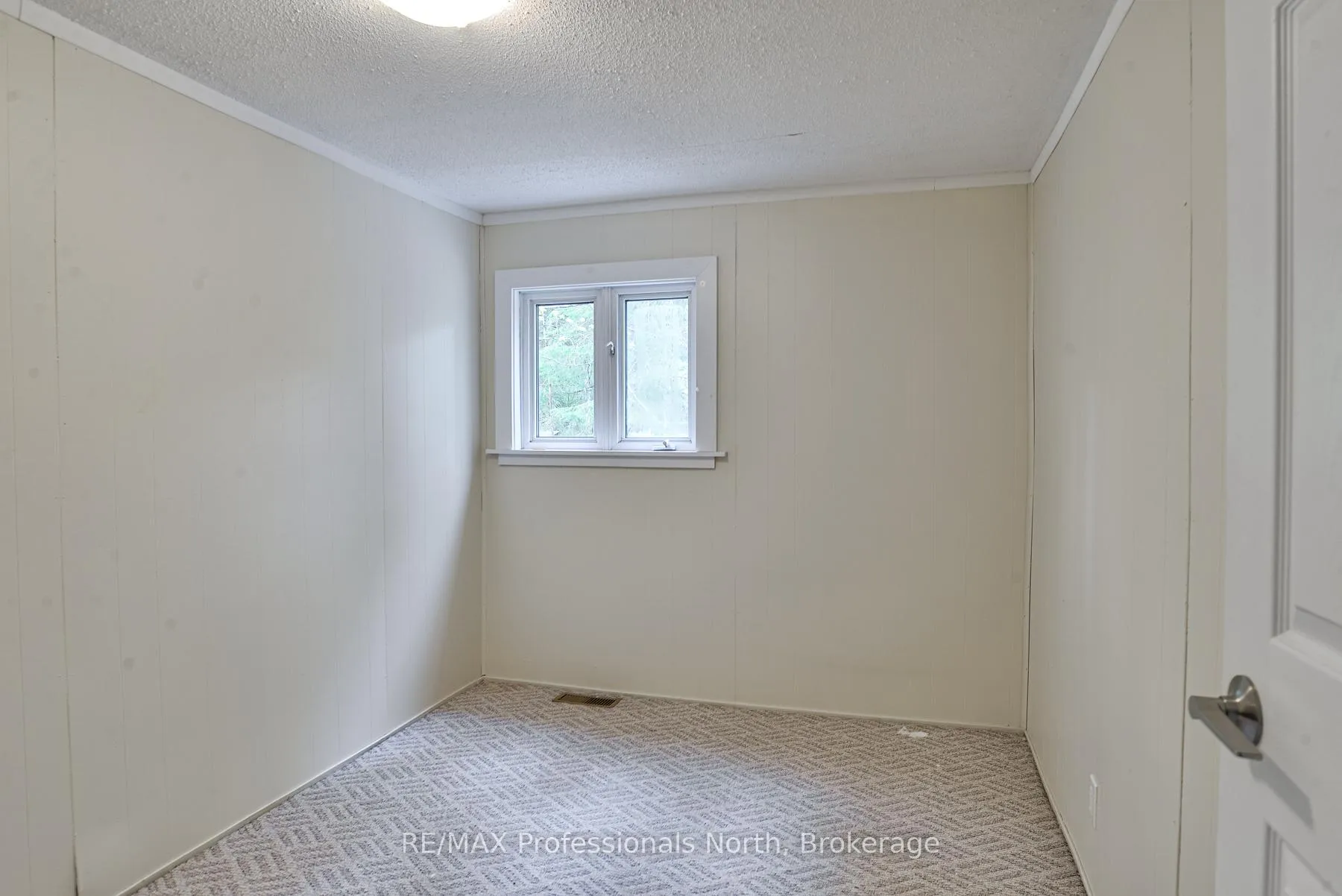 Photo 11 of 1011 Harmony Lane Private, Bracebridge, Macaulay — HOMEH