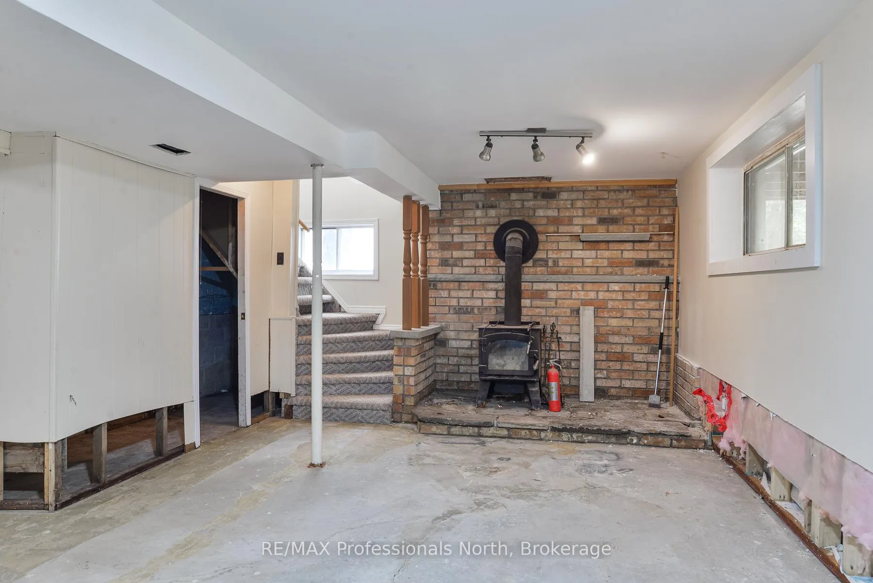 Photo 17 of 1011 Harmony Lane Private, Bracebridge, Macaulay — HOMEH