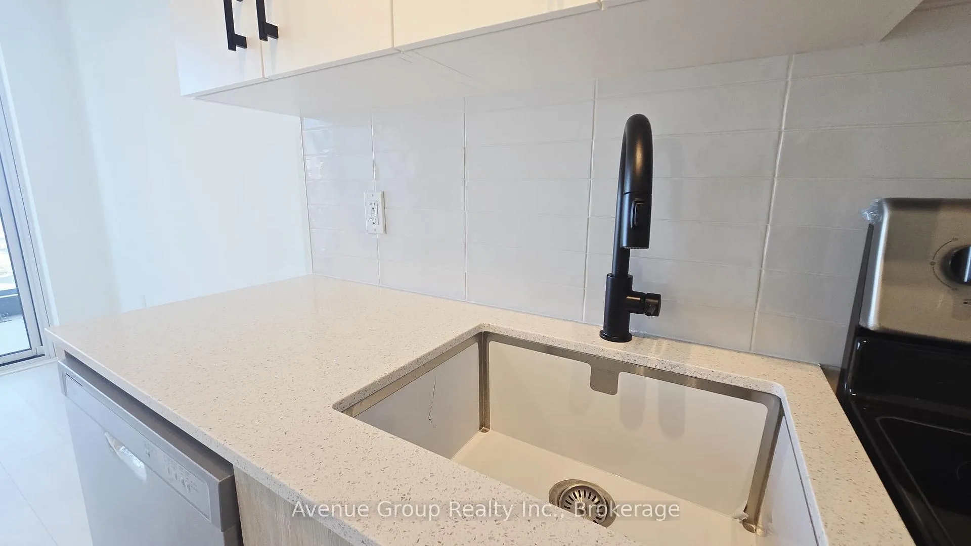 Photo 5 of Unit D1201, 4878 Powers Common, Burlington, Alton — HOMEH