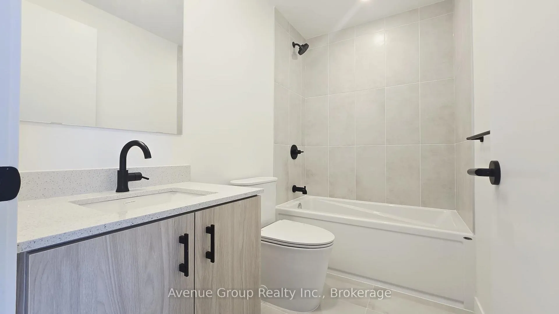 Photo 10 of Unit D1201, 4878 Powers Common, Burlington, Alton — HOMEH