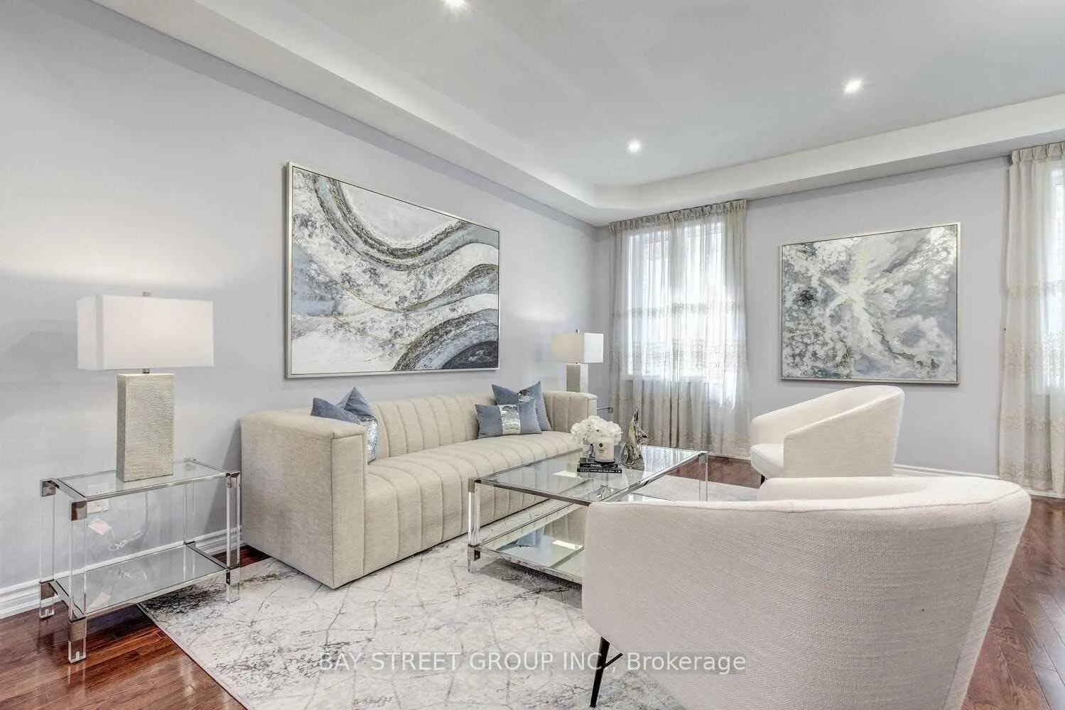Photo 4 of Unit Upper, 134 Ascalon Drive, Vaughan, Maple — HOMEH