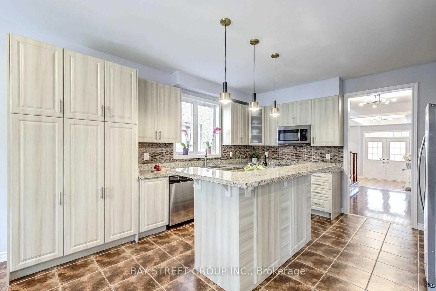 Photo 10 of Unit Upper, 134 Ascalon Drive, Vaughan, Maple — HOMEH