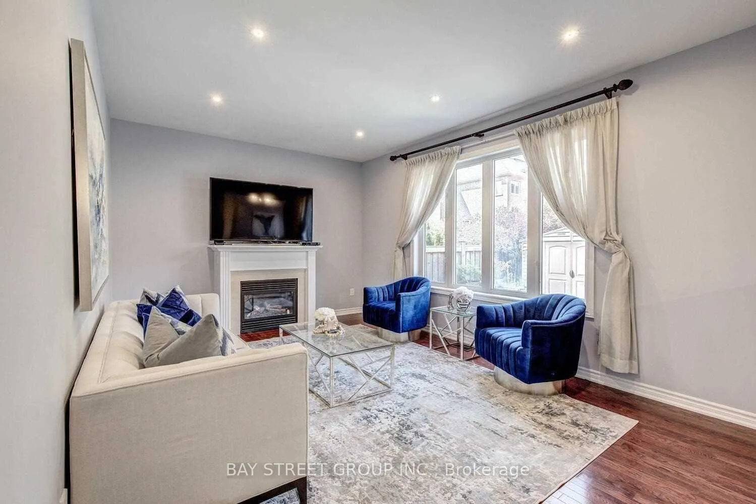 Photo 13 of Unit Upper, 134 Ascalon Drive, Vaughan, Maple — HOMEH