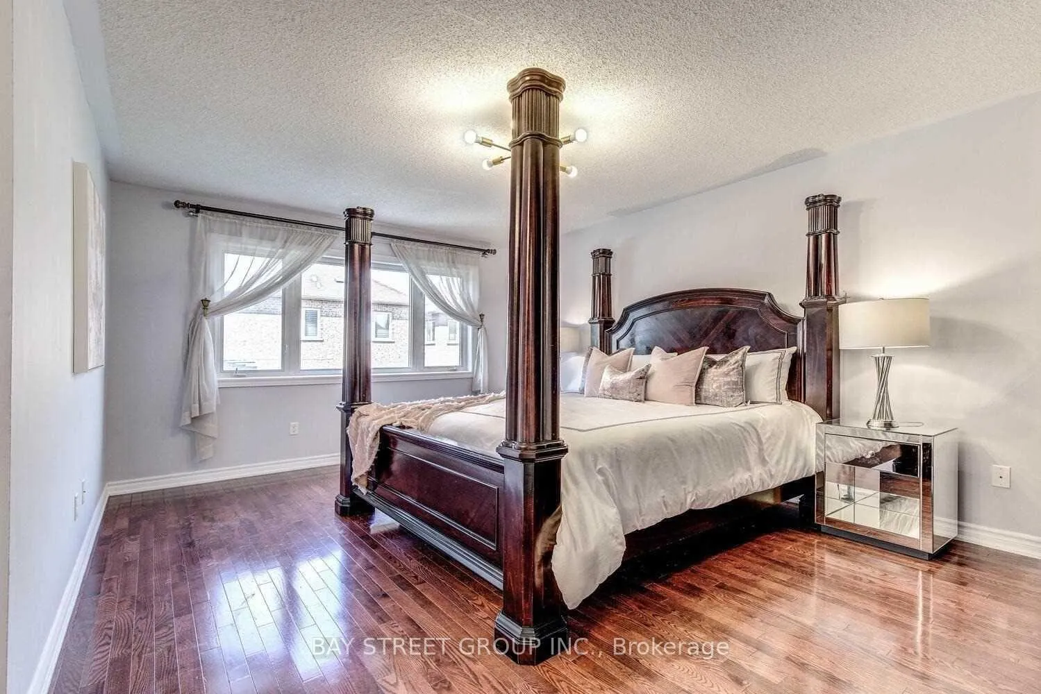 Photo 16 of Unit Upper, 134 Ascalon Drive, Vaughan, Maple — HOMEH