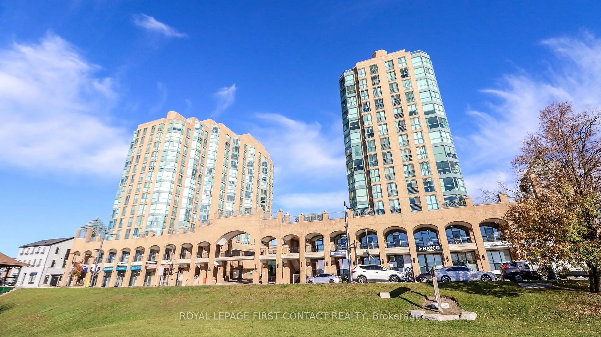 Photo 2 of Unit 309, 140 Dunlop Street E, Barrie, City Centre — HOMEH