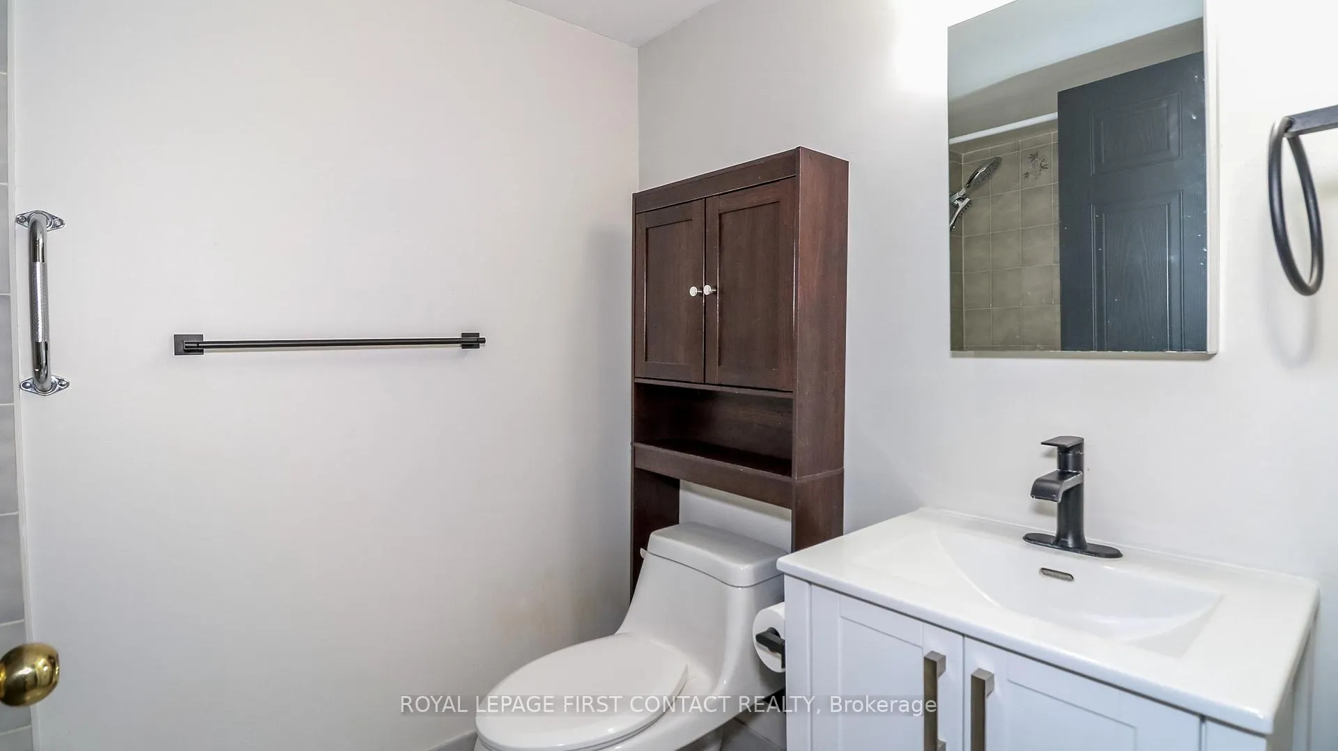 Photo 9 of Unit 309, 140 Dunlop Street E, Barrie, City Centre — HOMEH