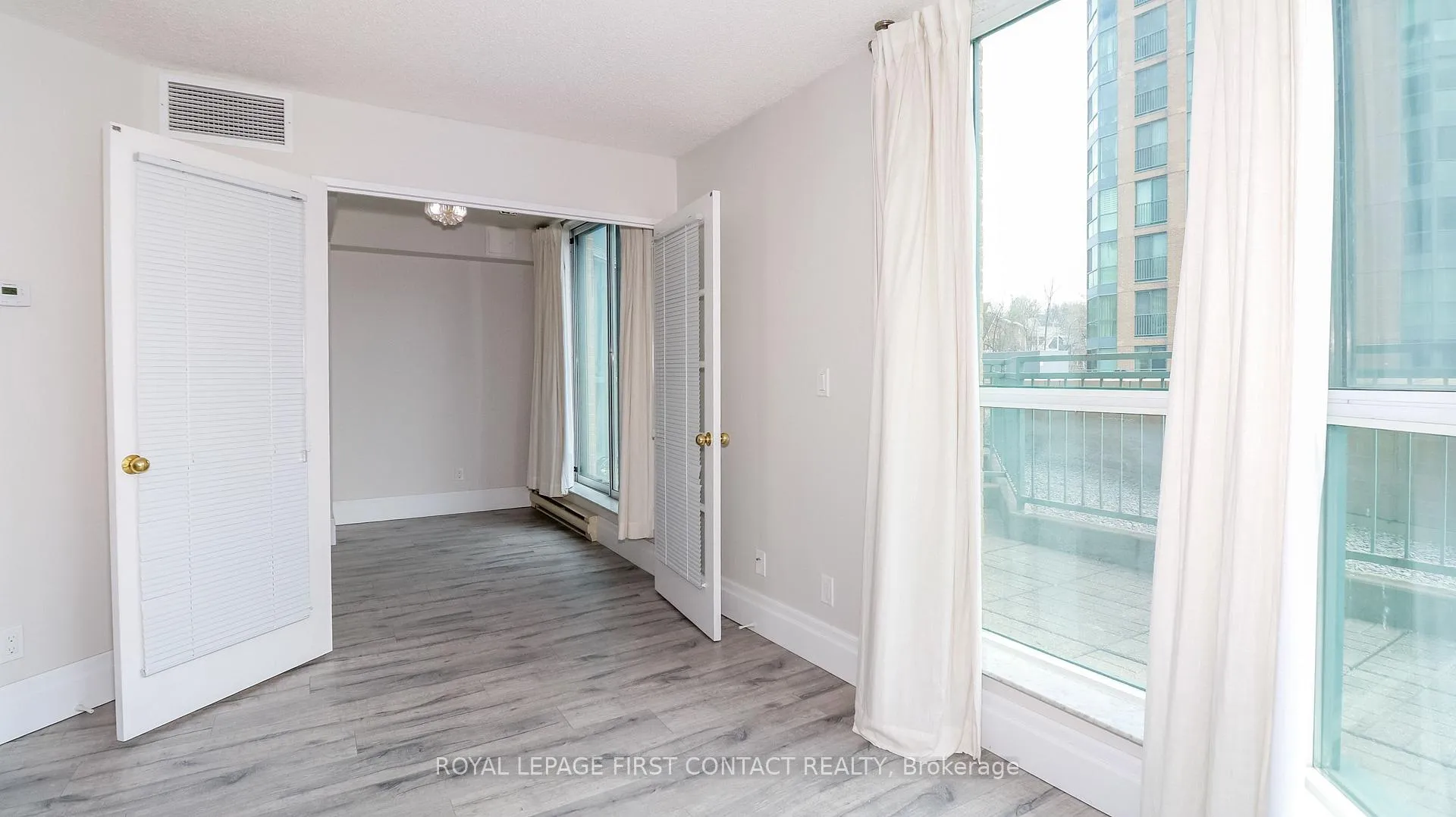 Photo 10 of Unit 309, 140 Dunlop Street E, Barrie, City Centre — HOMEH