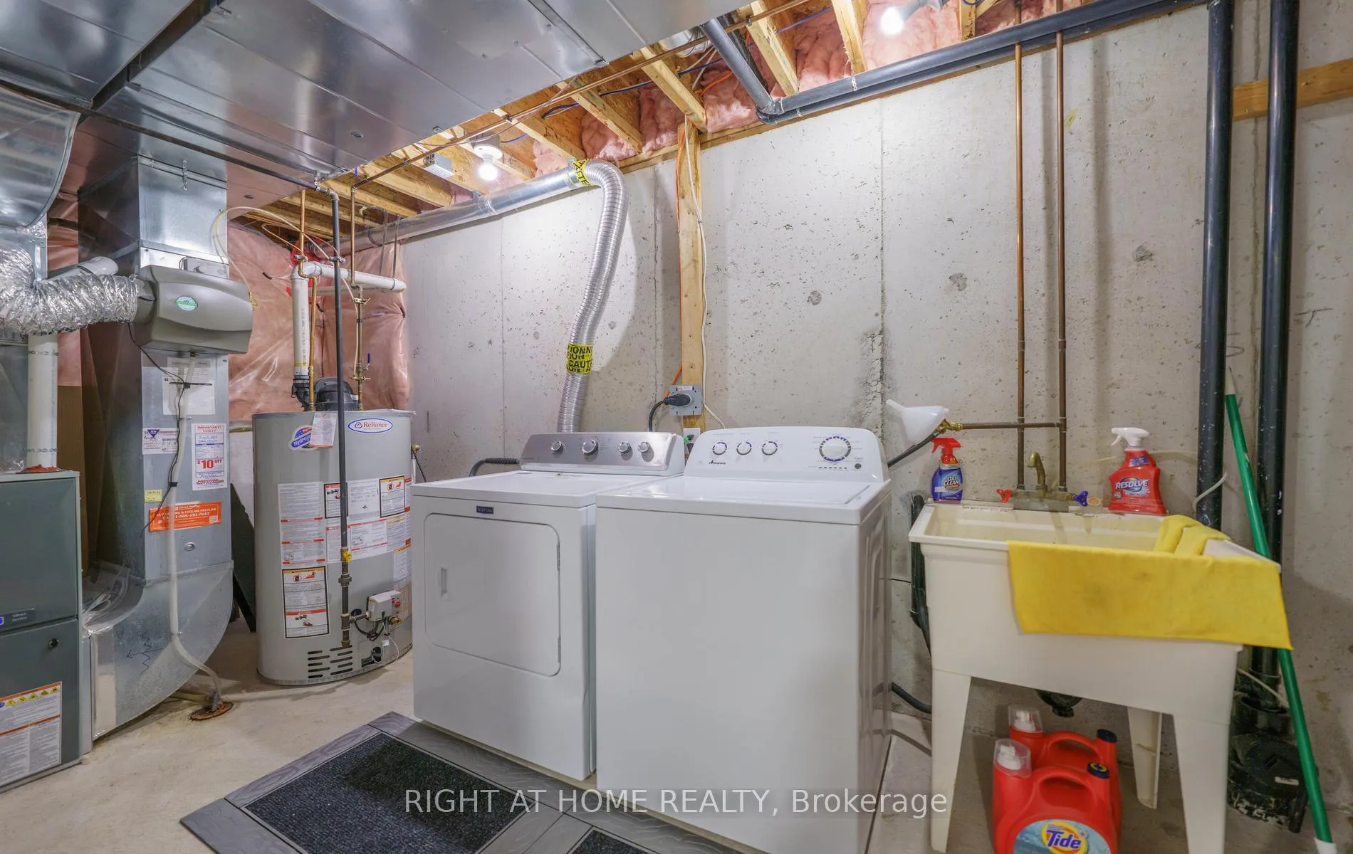 Photo 18 of 21 Marshview Avenue, Aurora, Bayview Northeast — HOMEH