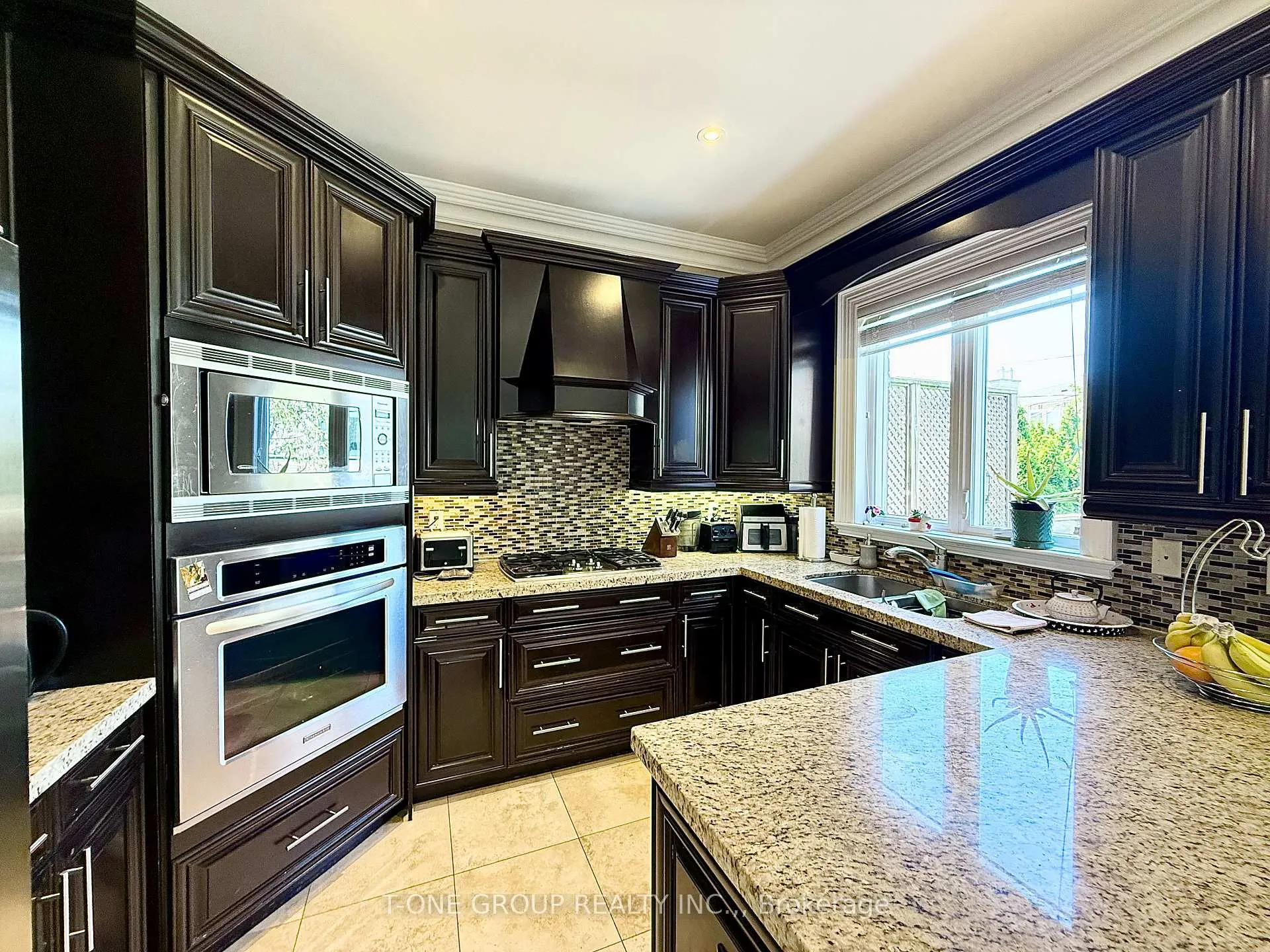 Photo 6 of 92 Grandview Avenue, Markham, Grandview — HOMEH