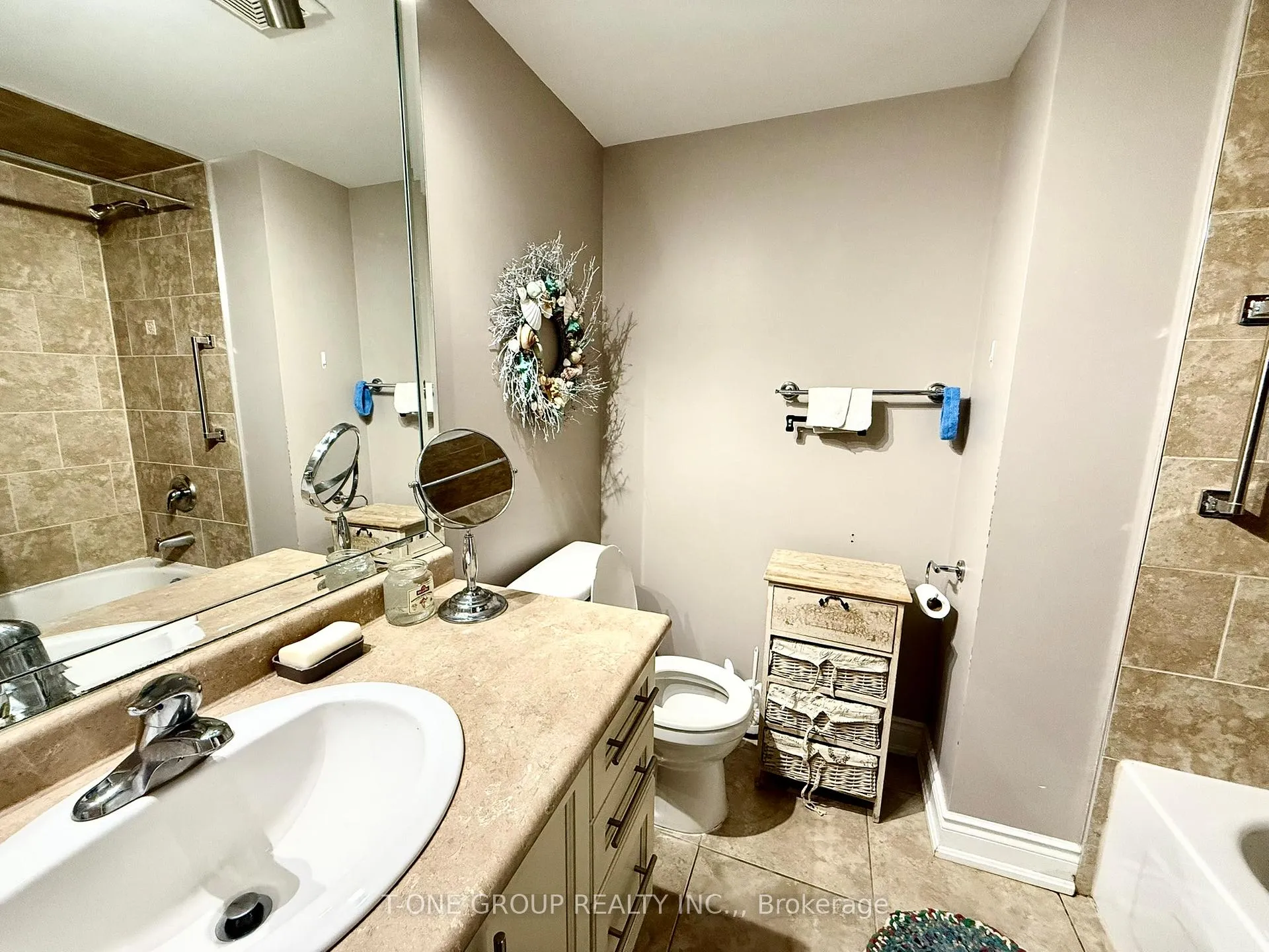 Photo 25 of 92 Grandview Avenue, Markham, Grandview — HOMEH