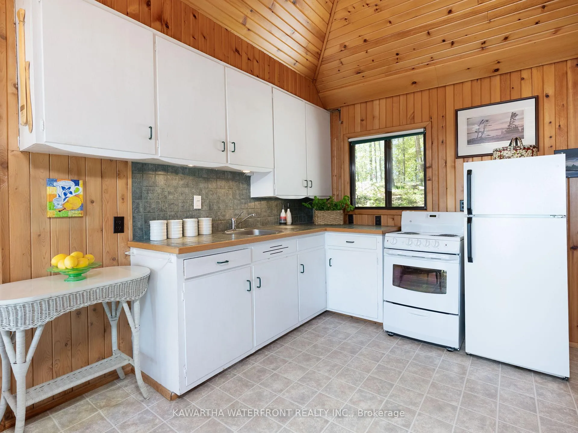 Photo 13 of 103 Shadow Lake 2 Road, Kawartha Lakes, Laxton/Digby/Longford — HOMEH