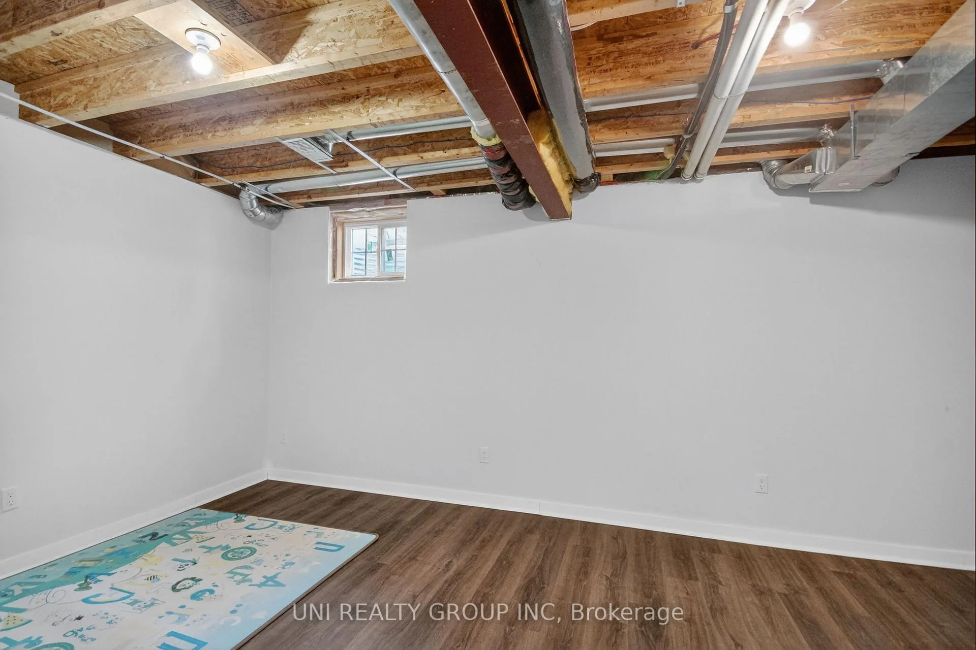 Photo 33 of 546 Ashbourne Crescent, Ottawa, Barrhaven - Stonebridge — HOMEH