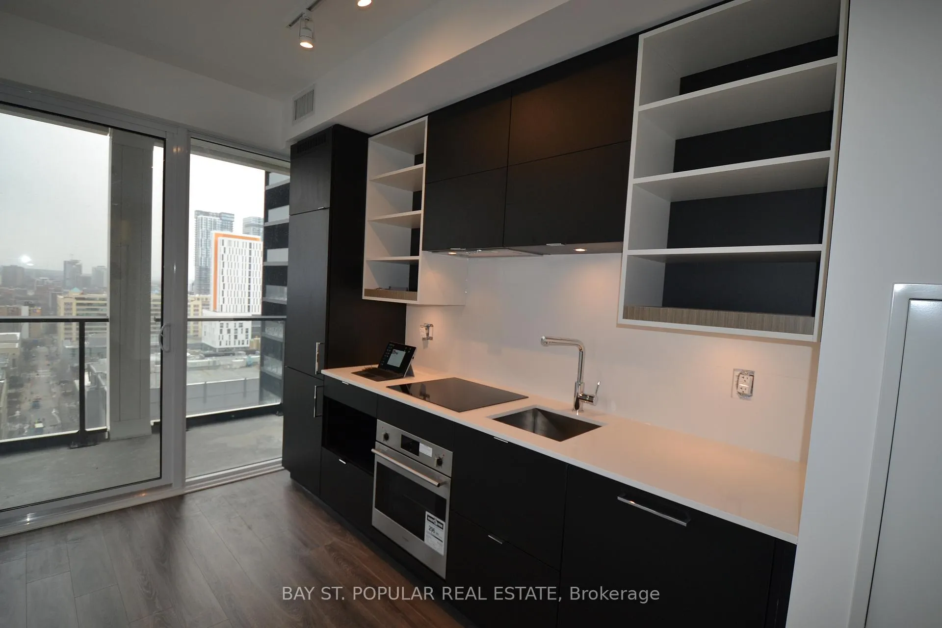 Photo 4 of Unit 2016, 20 Edward Street, Toronto, Bay Street Corridor — HOMEH