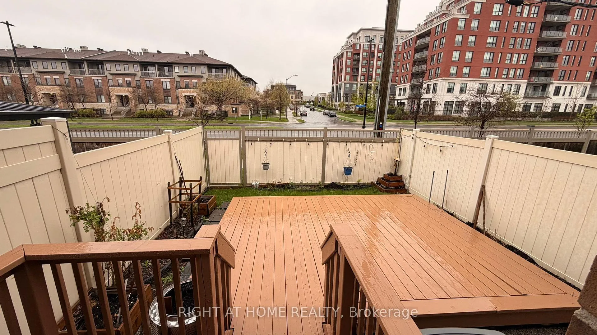 Photo 16 of 205 Mancini Way, Ottawa, Barrhaven - Strandherd — HOMEH