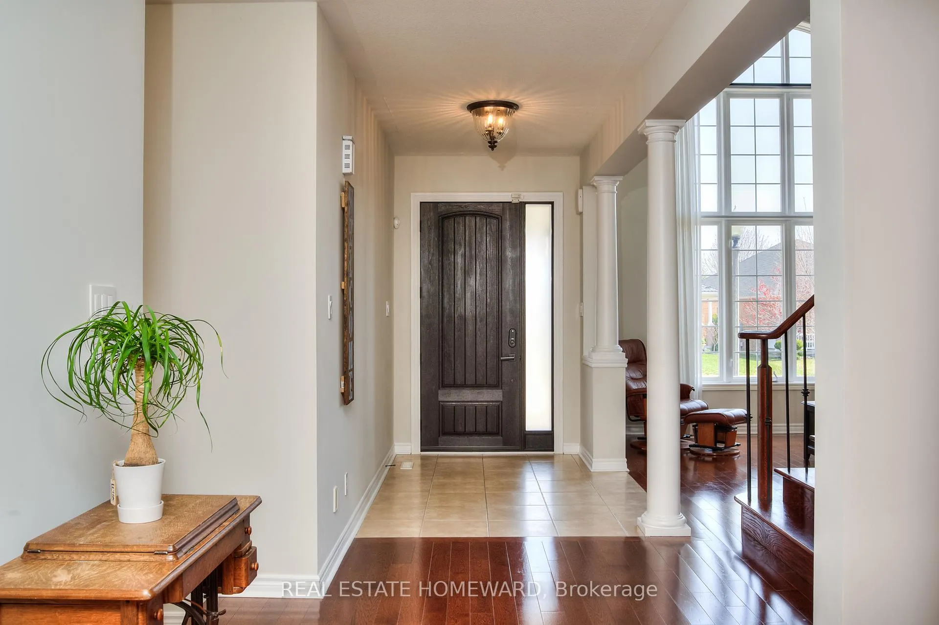Photo 3 of 225 Ridgemere Court, Kitchener, Doon South — HOMEH