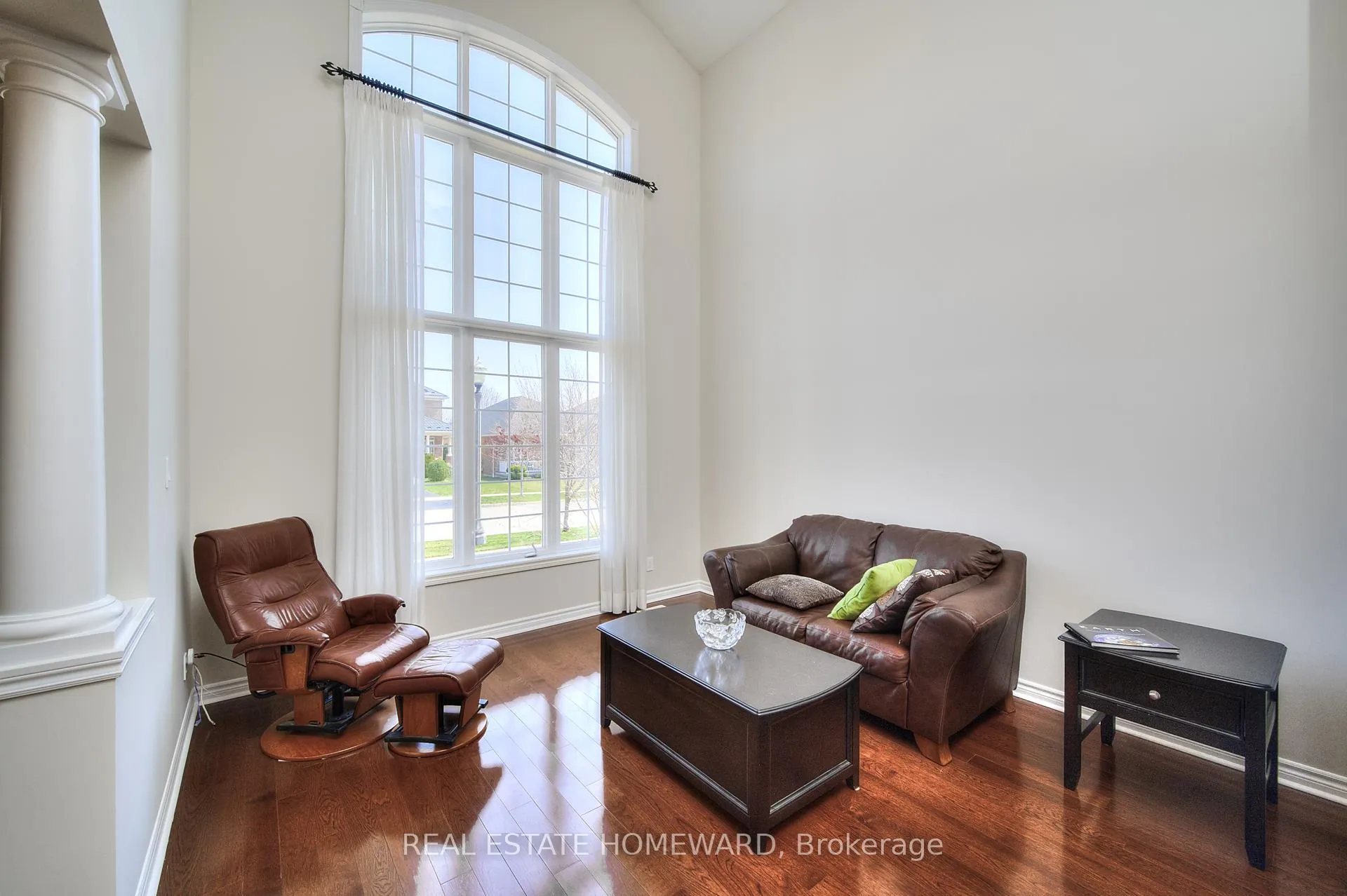 Photo 13 of 225 Ridgemere Court, Kitchener, Doon South — HOMEH