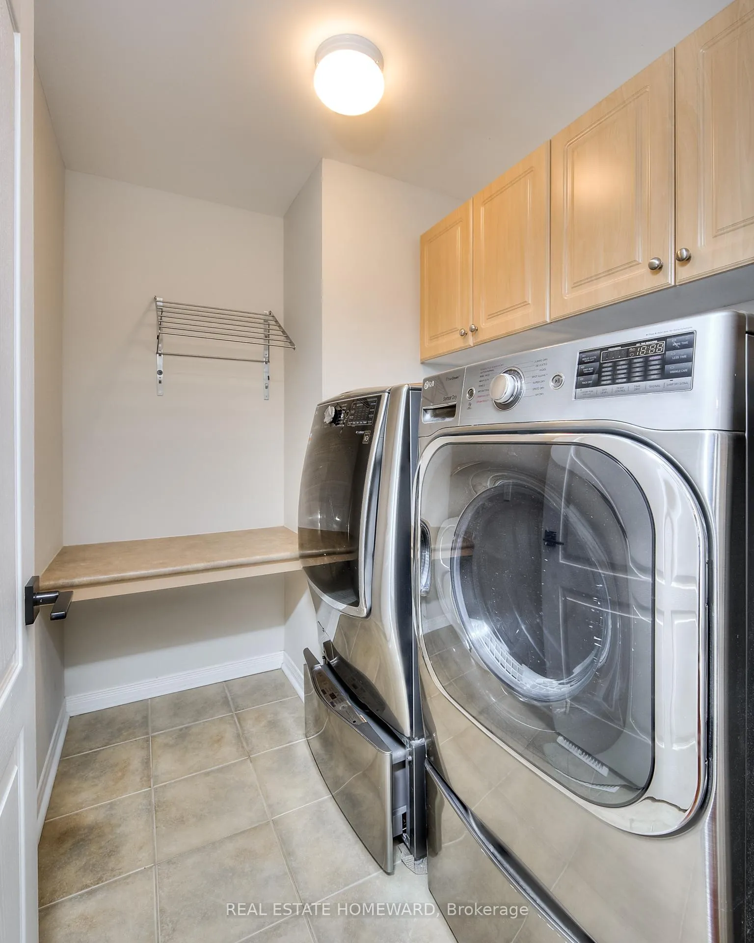 Photo 31 of 225 Ridgemere Court, Kitchener, Doon South — HOMEH