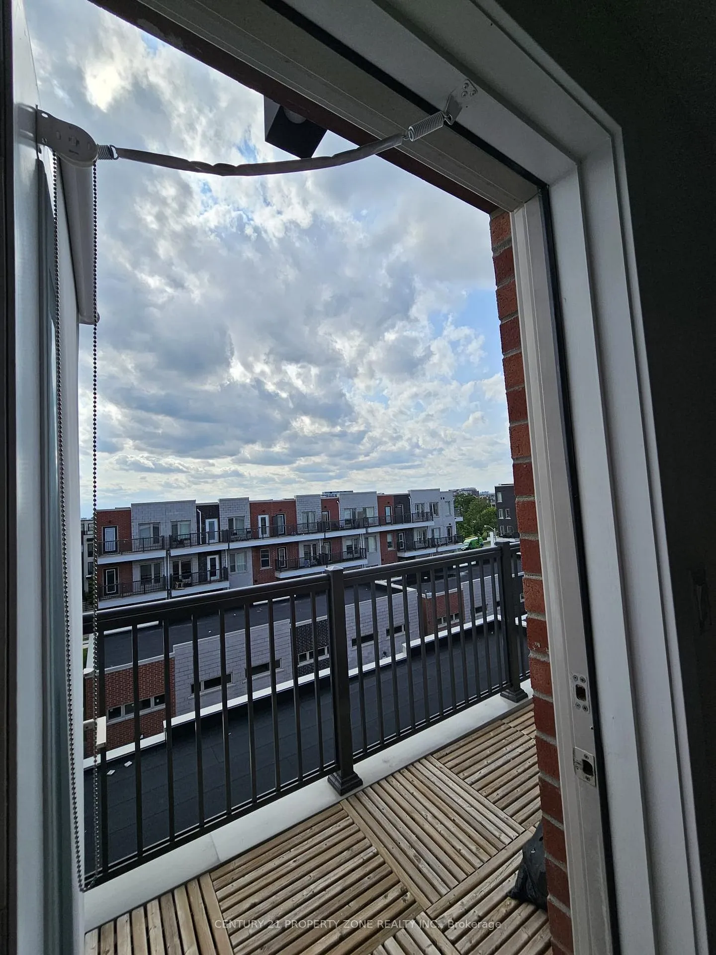 Photo 3 of 36 William Duncan Road, North York, Downsview-Roding-CFB — HOMEH