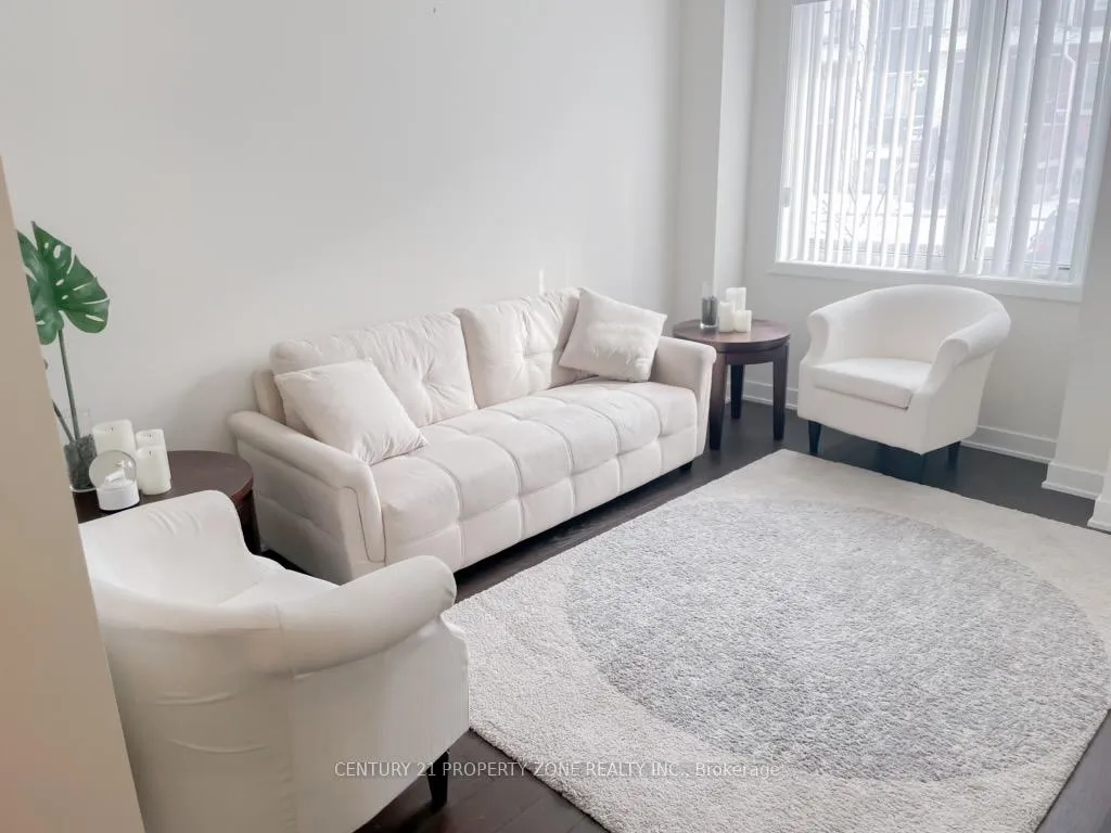 Photo 9 of 36 William Duncan Road, North York, Downsview-Roding-CFB — HOMEH