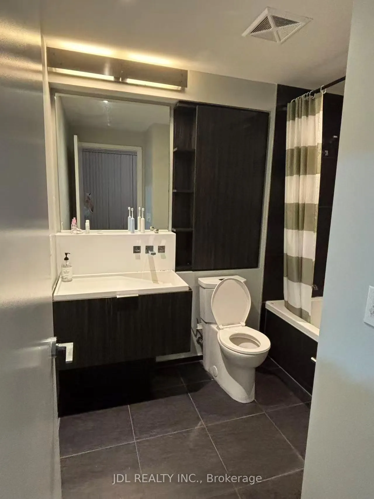 Photo 6 of Unit 318, 101 Charles Street E, Toronto, Church-Yonge Corridor — HOMEH