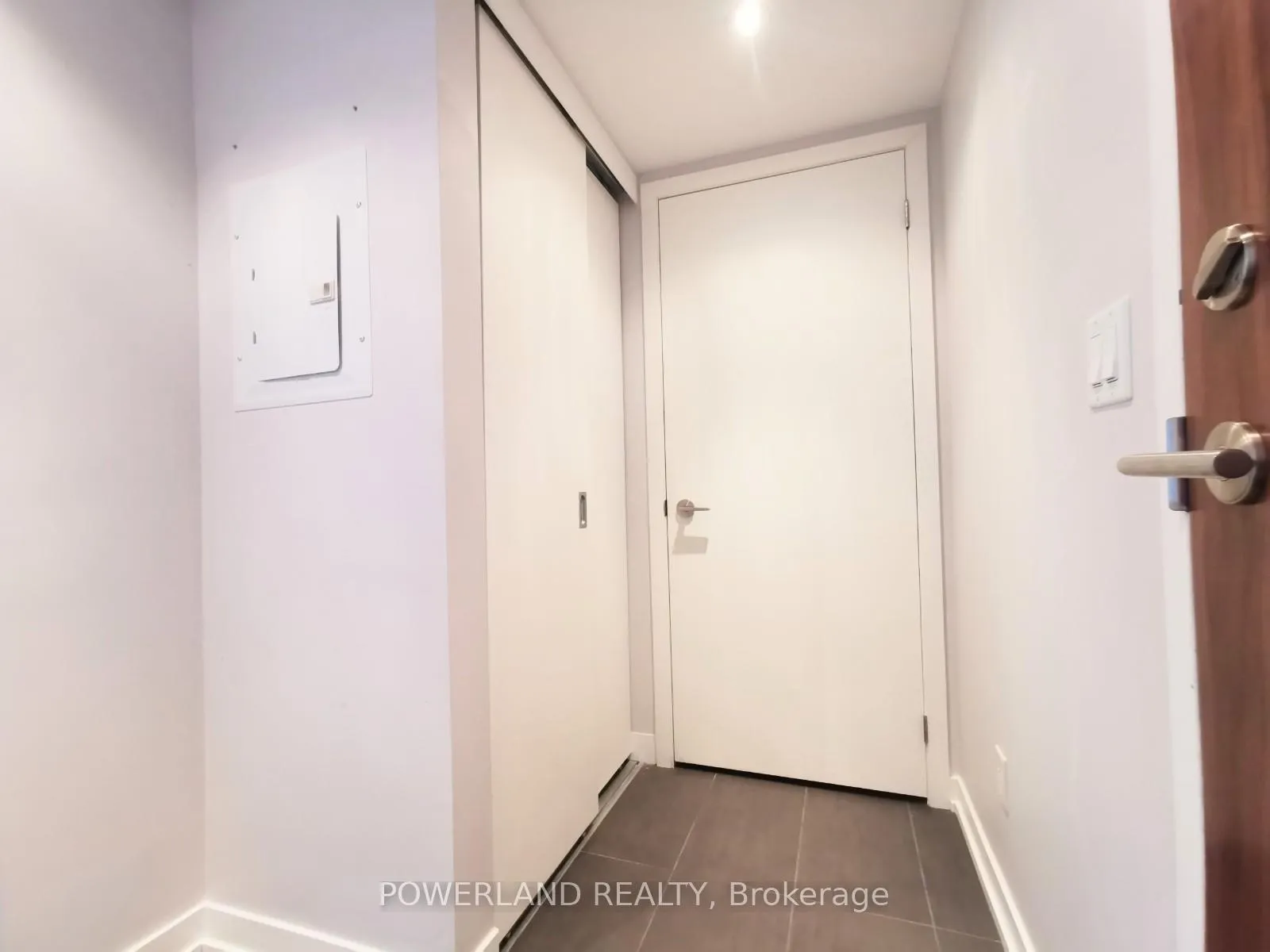 Photo 4 of Unit 309, 170 Fort York Boulevard, Toronto, Waterfront Communities — HOMEH