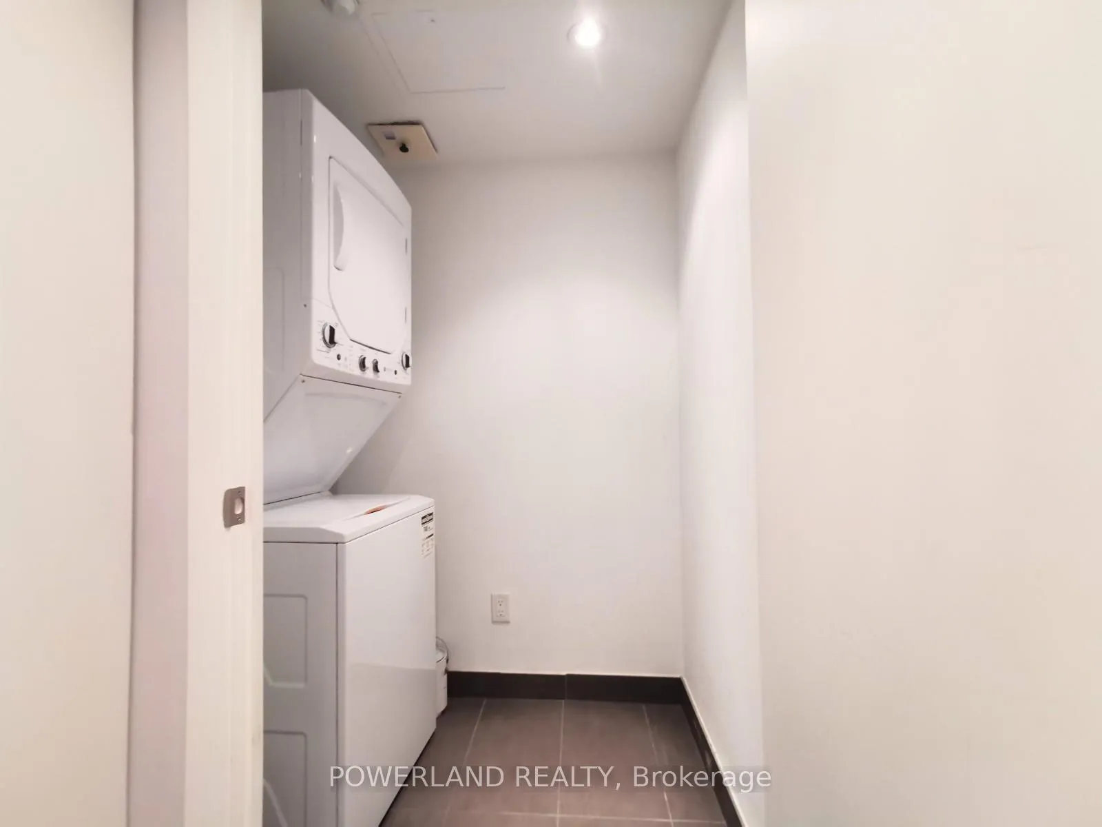 Photo 13 of Unit 309, 170 Fort York Boulevard, Toronto, Waterfront Communities — HOMEH