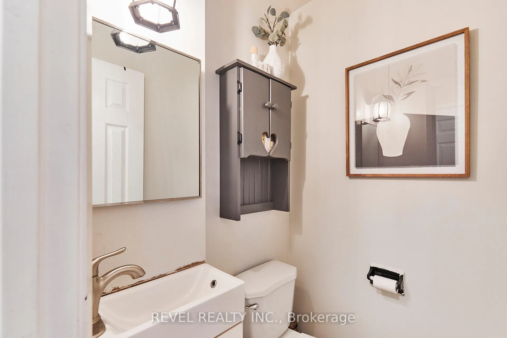 Photo 11 of 689 Gibb Street, Oshawa, Vanier — HOMEH