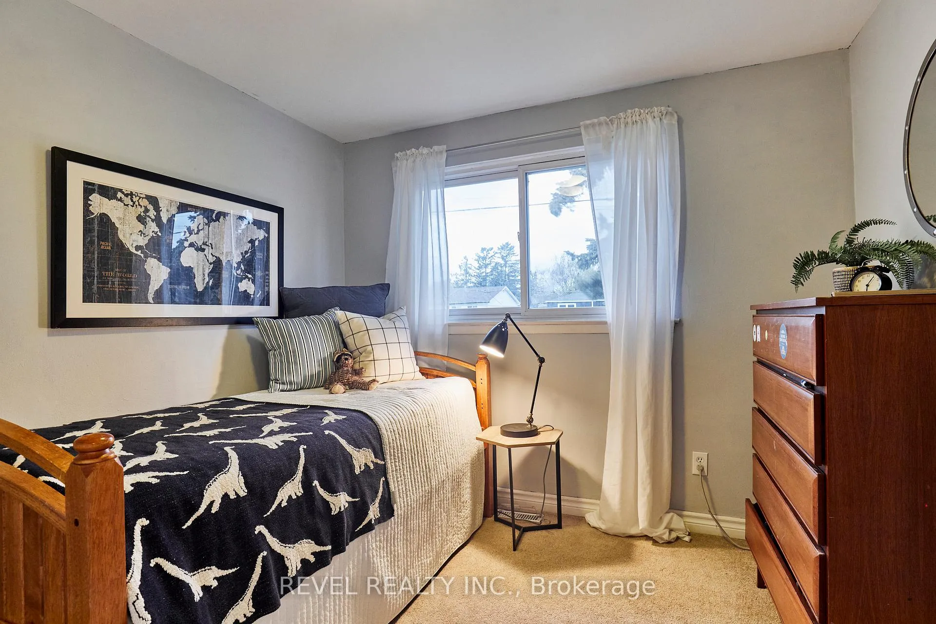 Photo 18 of 689 Gibb Street, Oshawa, Vanier — HOMEH