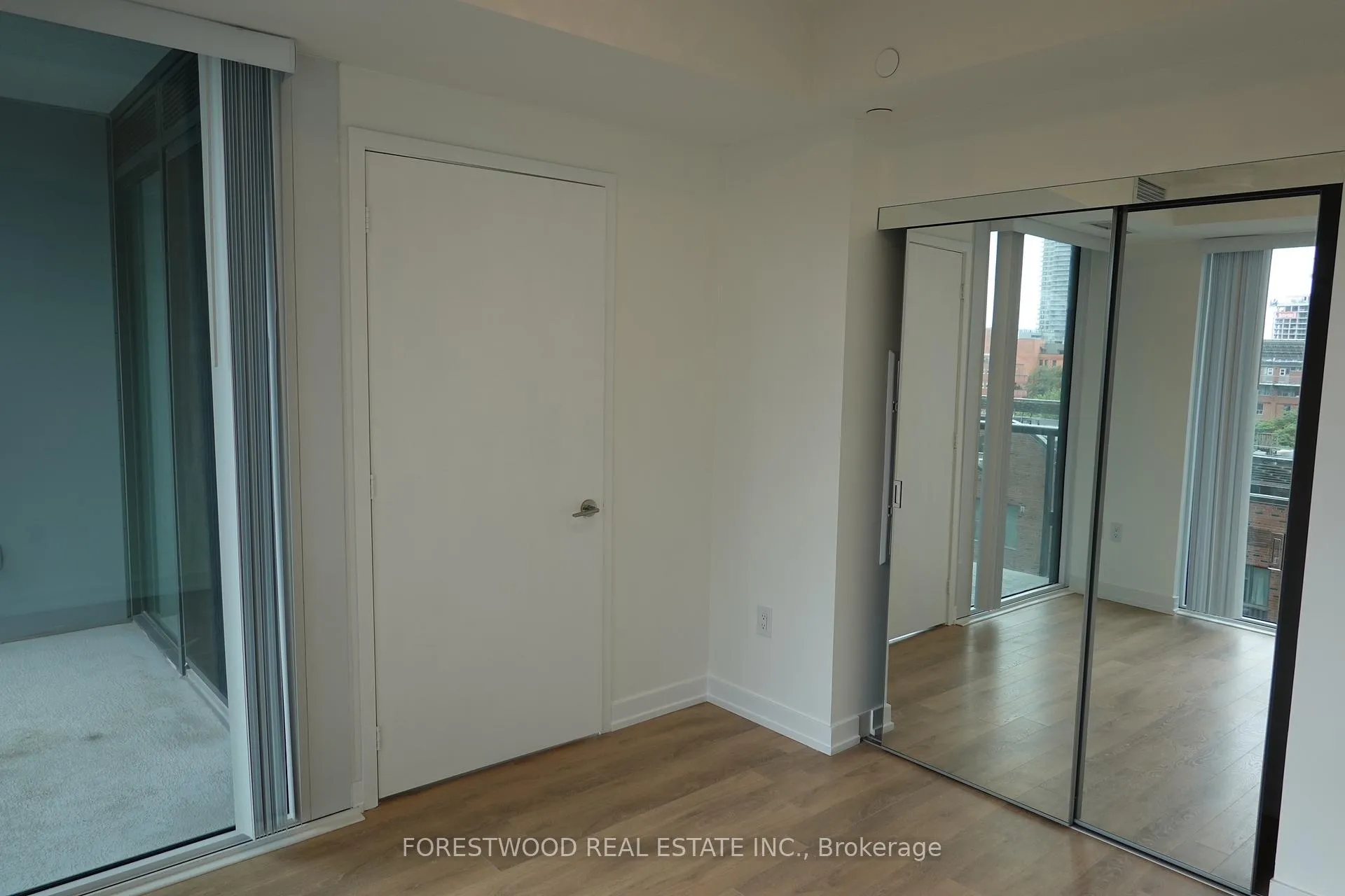 Photo 13 of Unit 519, 158 Front Street E, Toronto, Moss Park — HOMEH