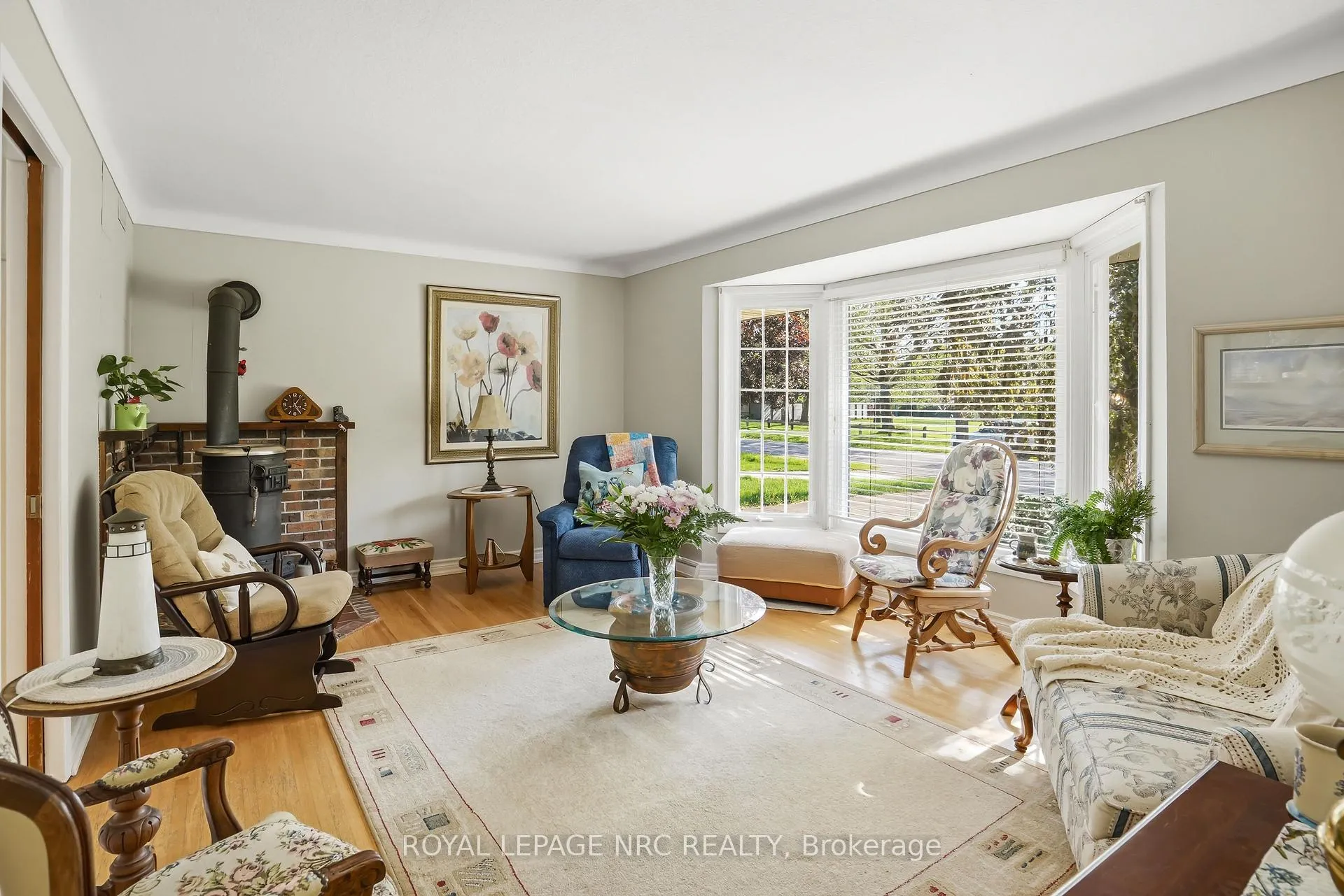 Photo 5 of 66 Duncan Drive, St. Catharines, Vine/Linwell — HOMEH
