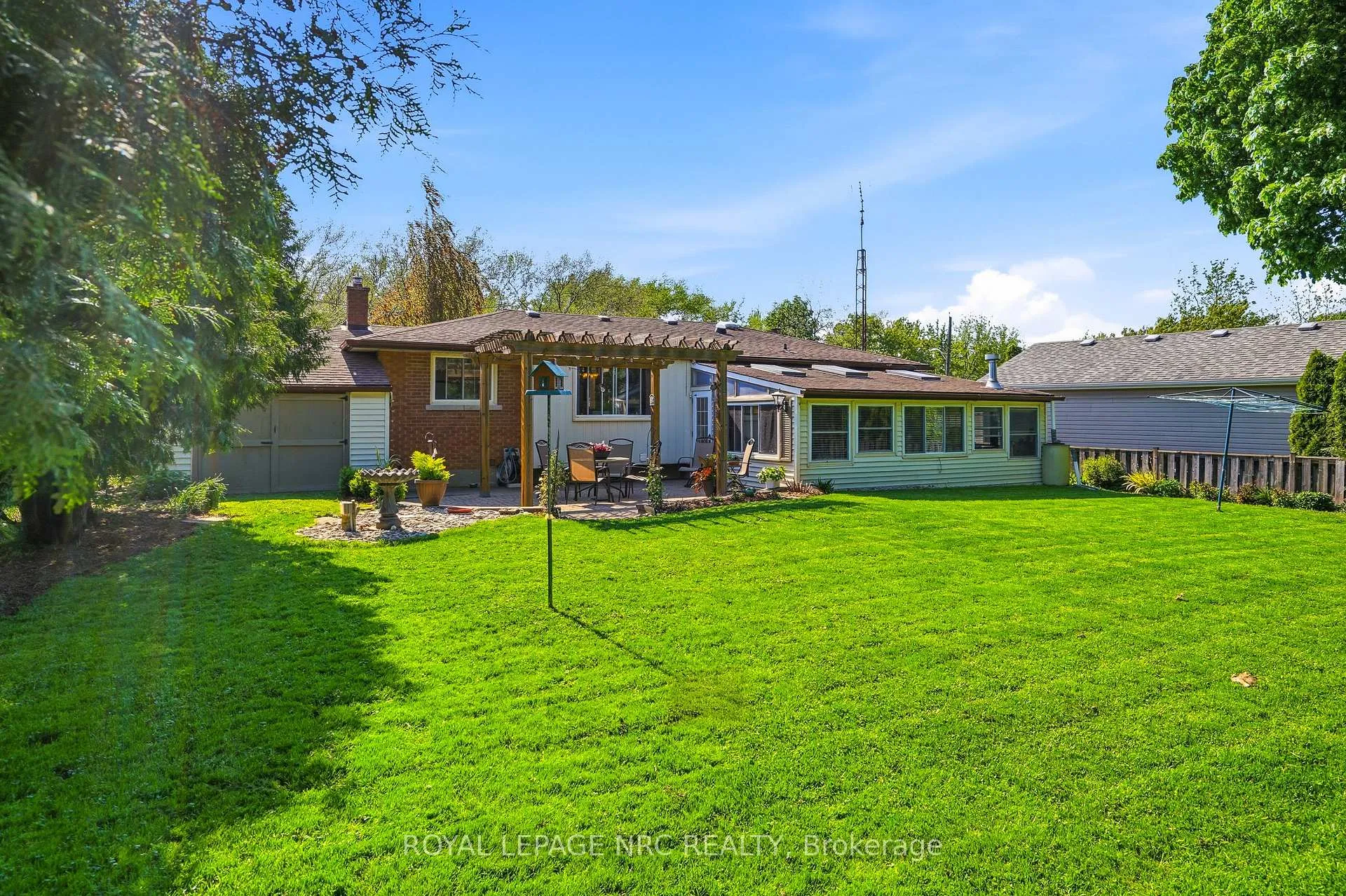Photo 29 of 66 Duncan Drive, St. Catharines, Vine/Linwell — HOMEH