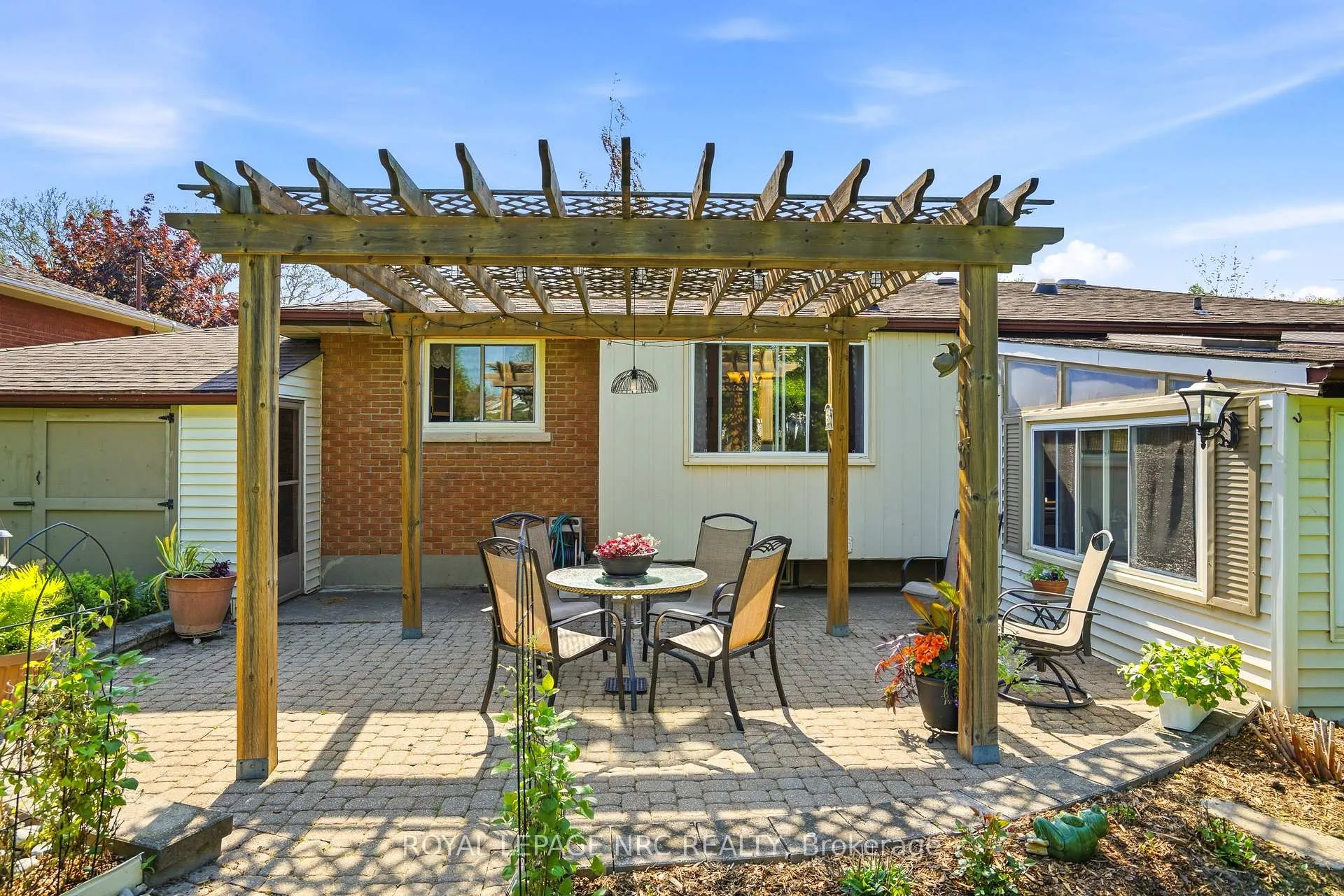 Photo 30 of 66 Duncan Drive, St. Catharines, Vine/Linwell — HOMEH