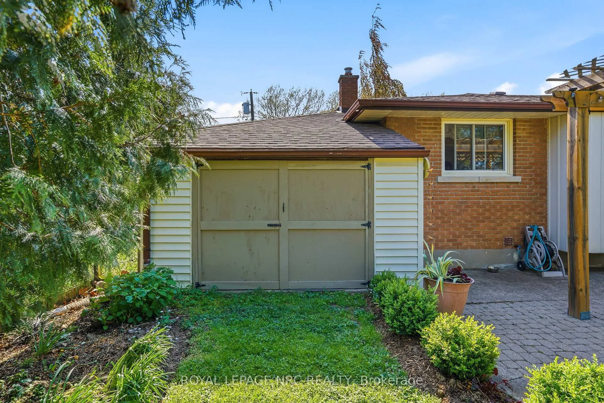 Photo 32 of 66 Duncan Drive, St. Catharines, Vine/Linwell — HOMEH