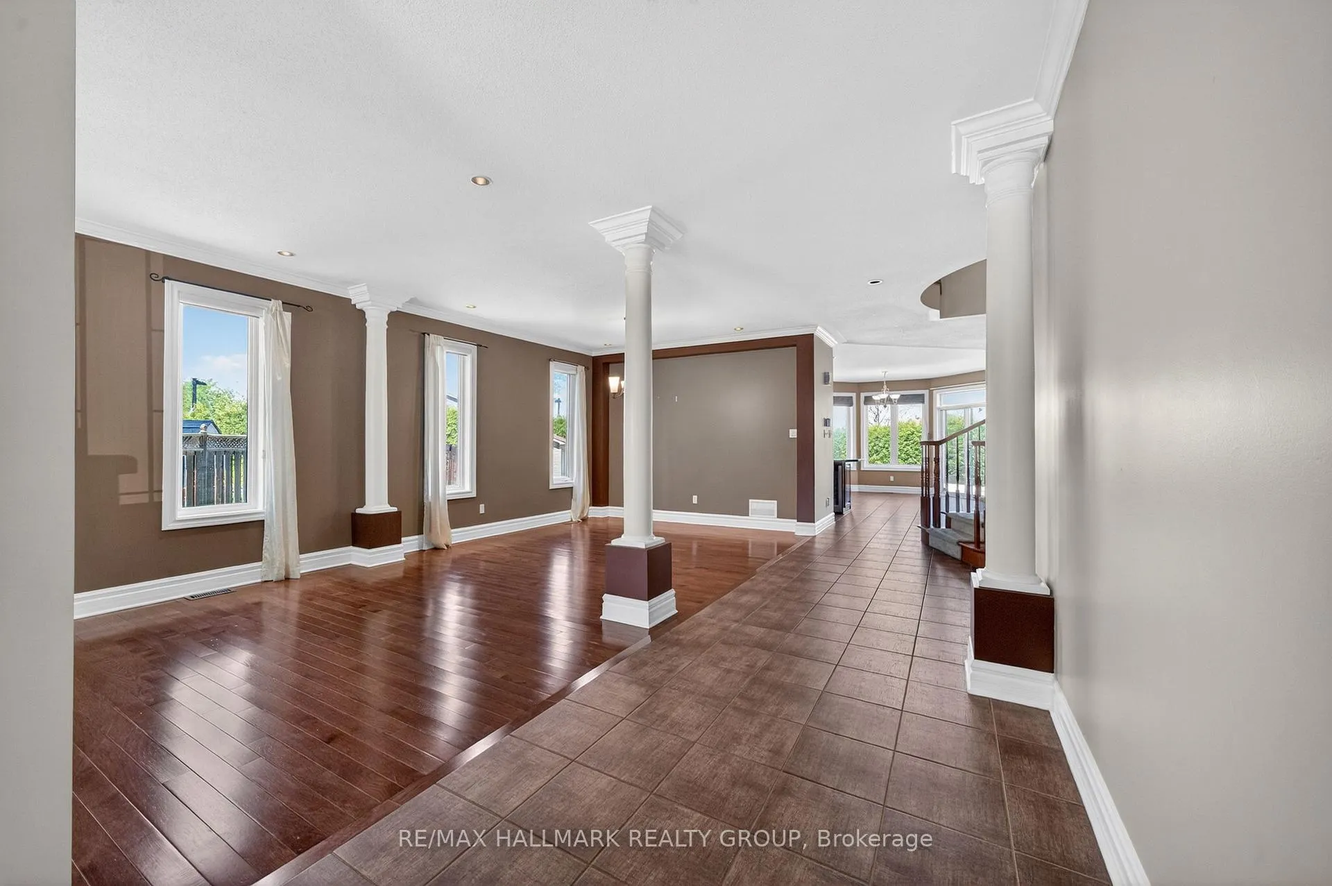 Photo 6 of 2030 Cherington Crescent, Ottawa, Avalon East — HOMEH