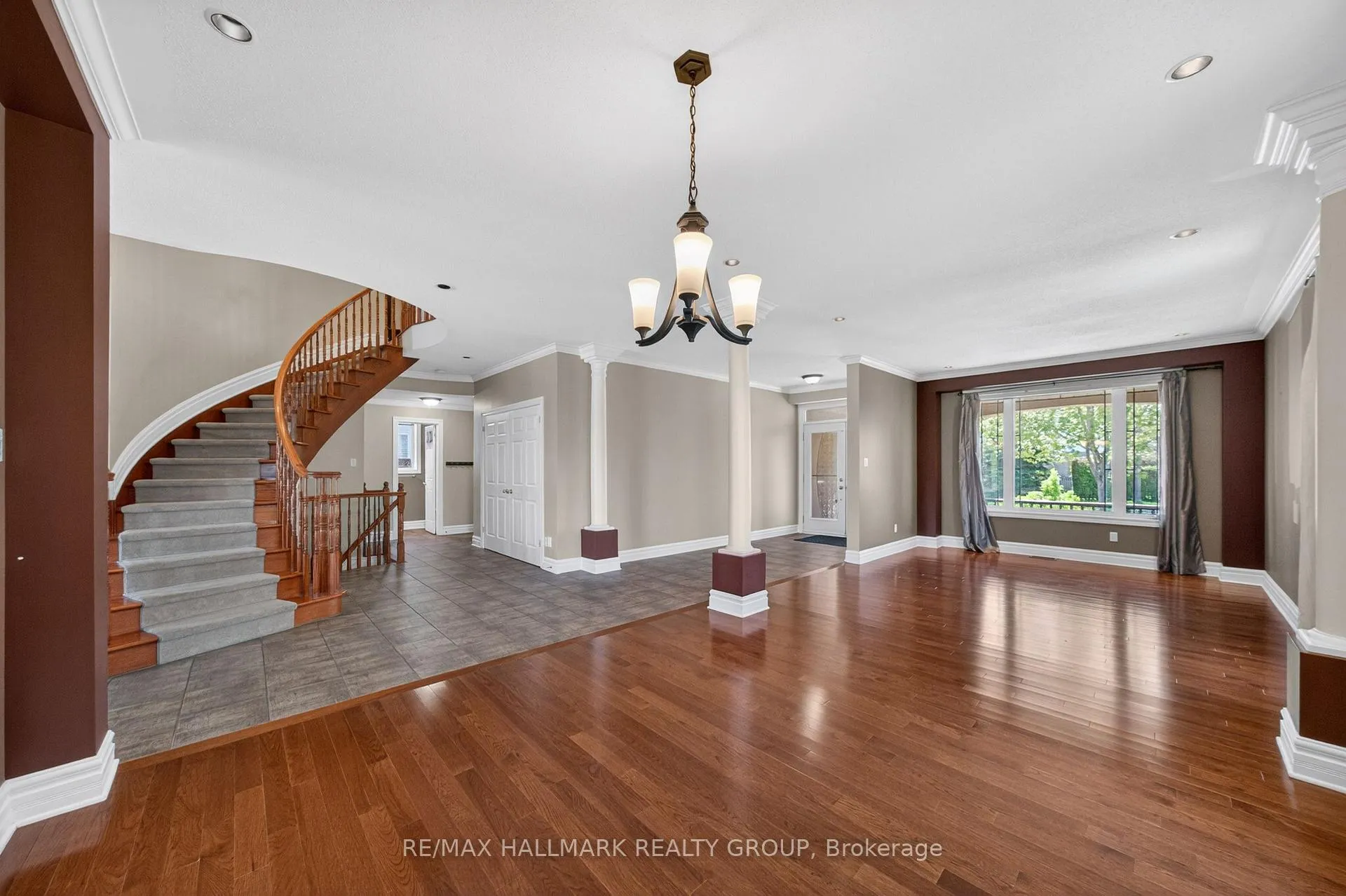 Photo 9 of 2030 Cherington Crescent, Ottawa, Avalon East — HOMEH
