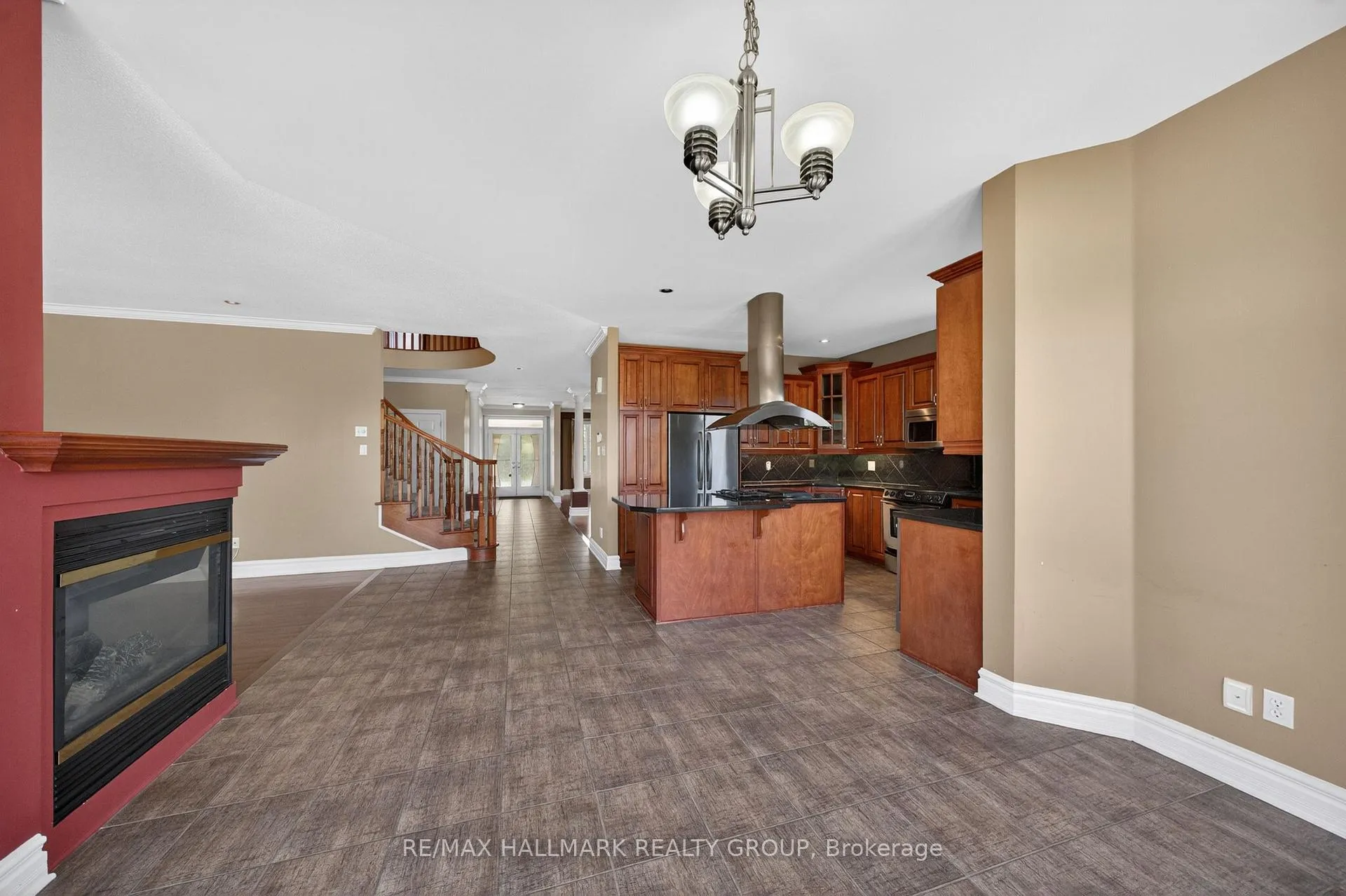 Photo 10 of 2030 Cherington Crescent, Ottawa, Avalon East — HOMEH